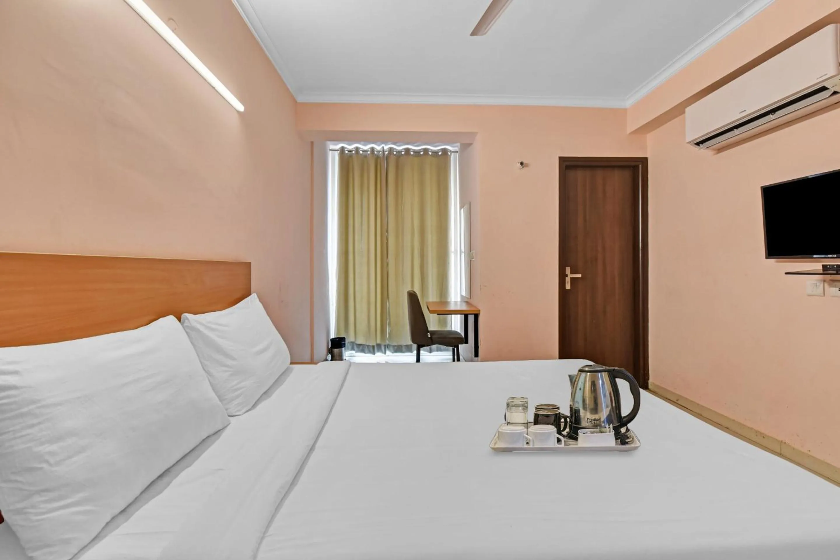 Bedroom, Bed in Hotel O townhouse