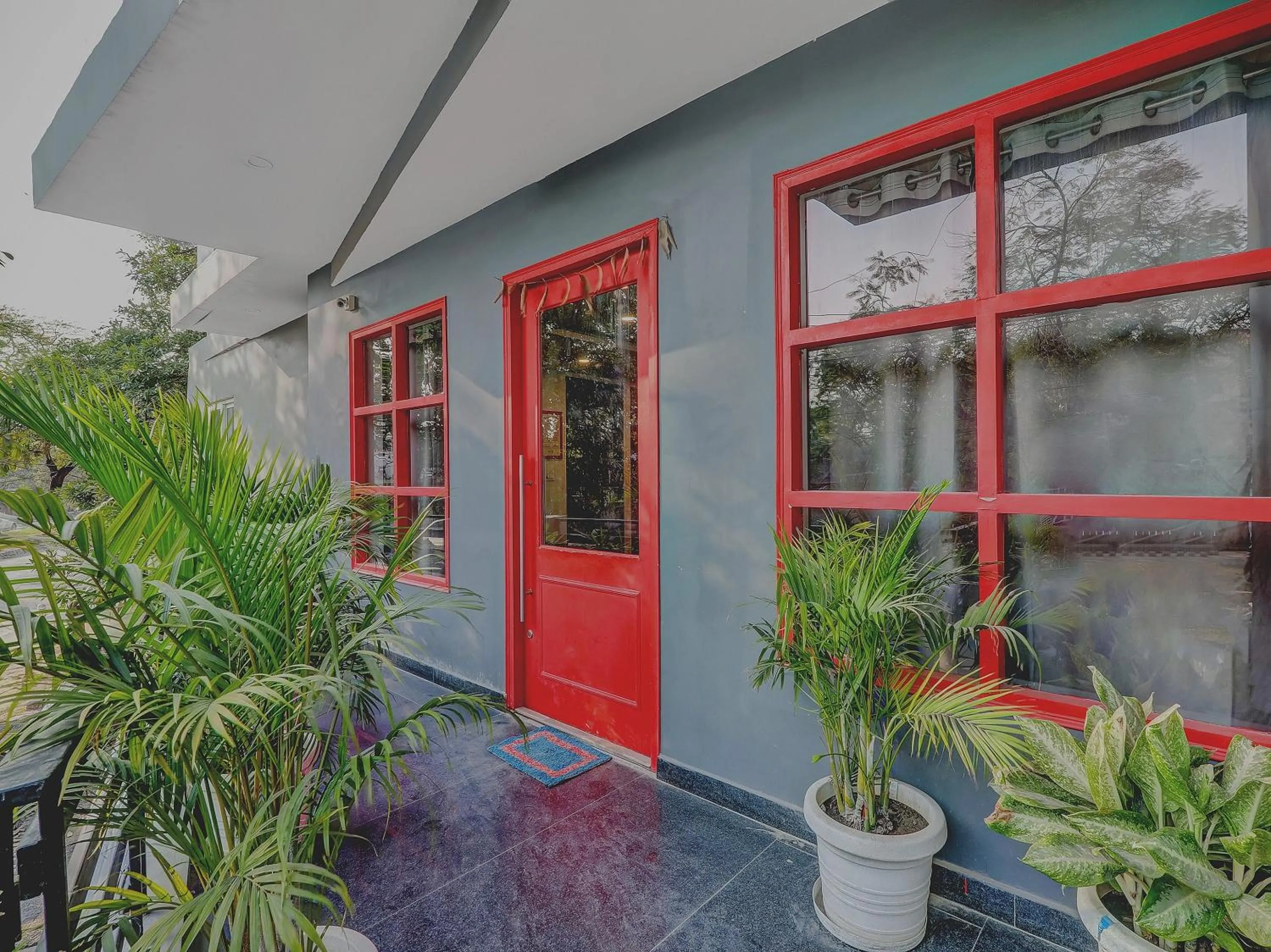 Facade/entrance in Super Townhouse 139 Ashiyana Smriti Upvan Near Emerald Mall Lucknow