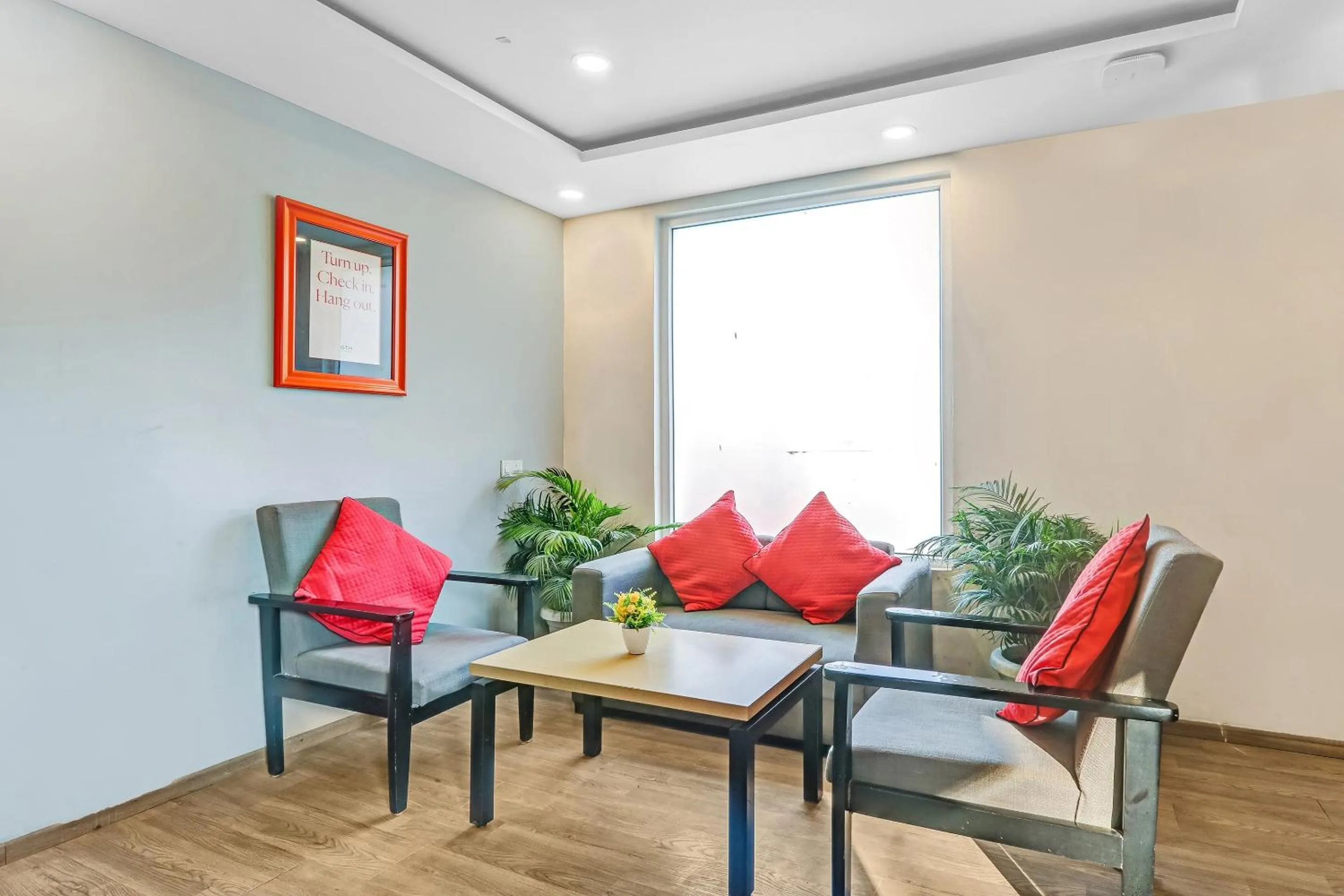 Lobby or reception in Super Townhouse 139 Ashiyana Smriti Upvan Near Emerald Mall Lucknow