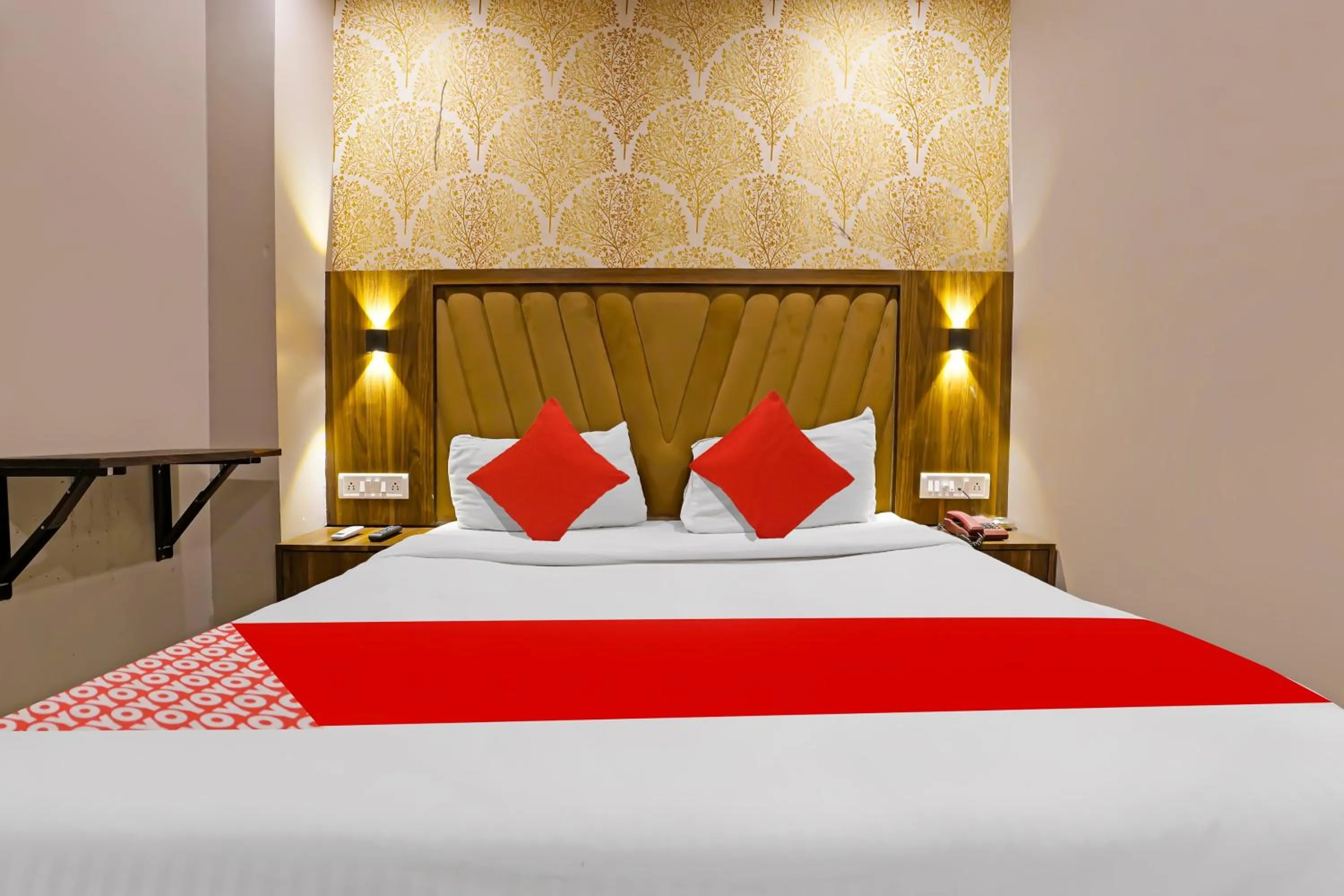 Bedroom in Hotel O Homestay Andheri East