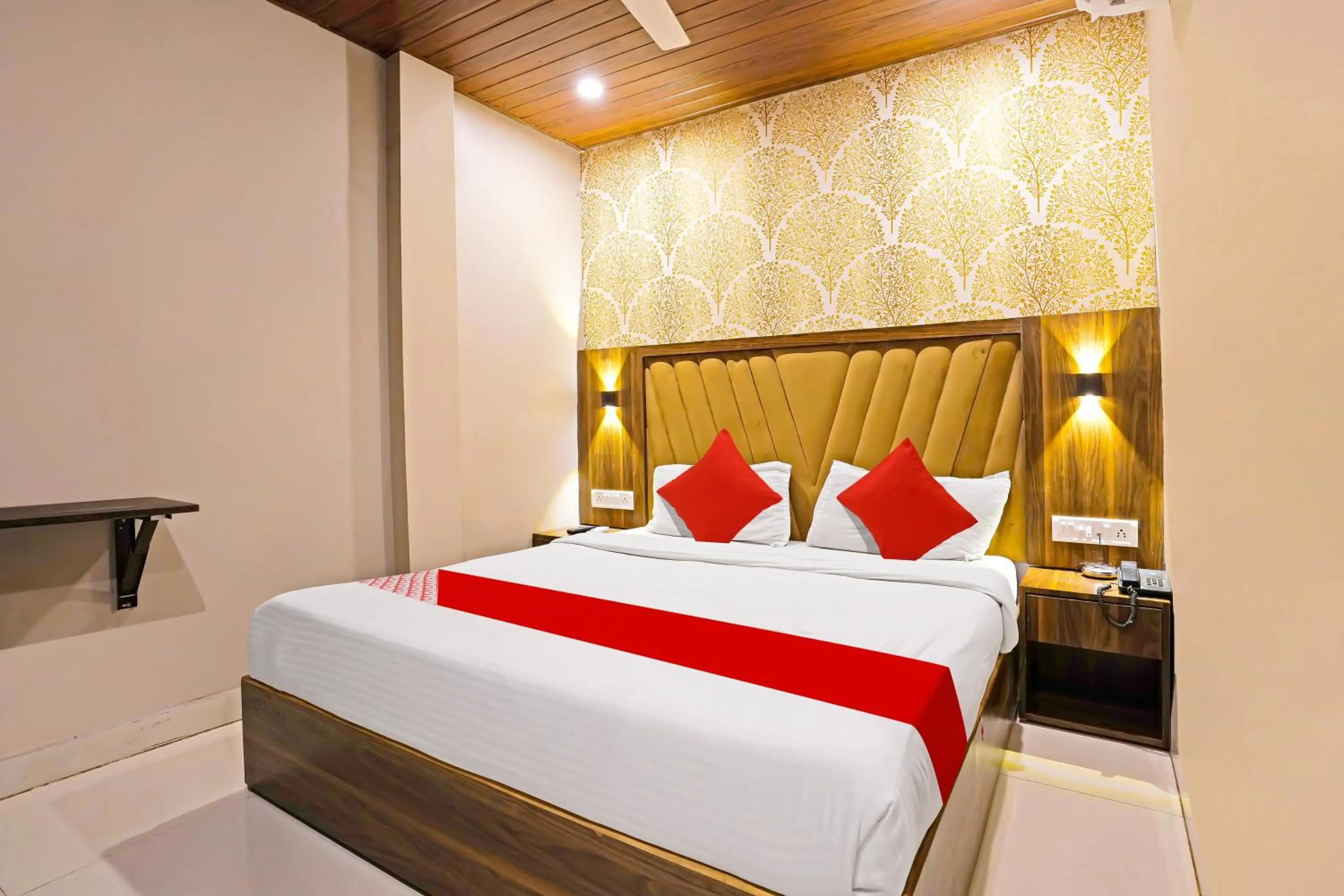 Bedroom in Hotel O Homestay Andheri East