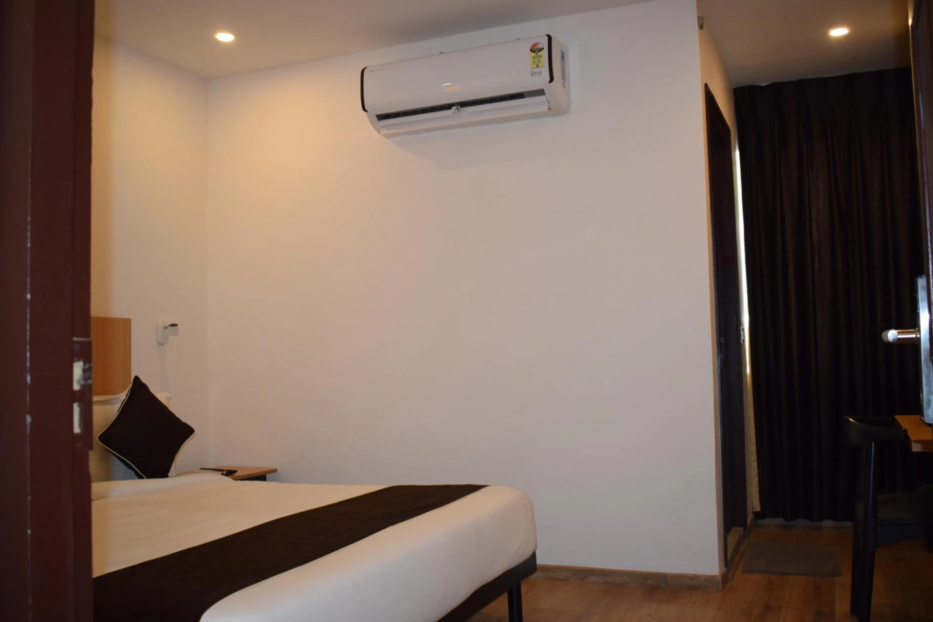 Bed in Vishnu Paradise