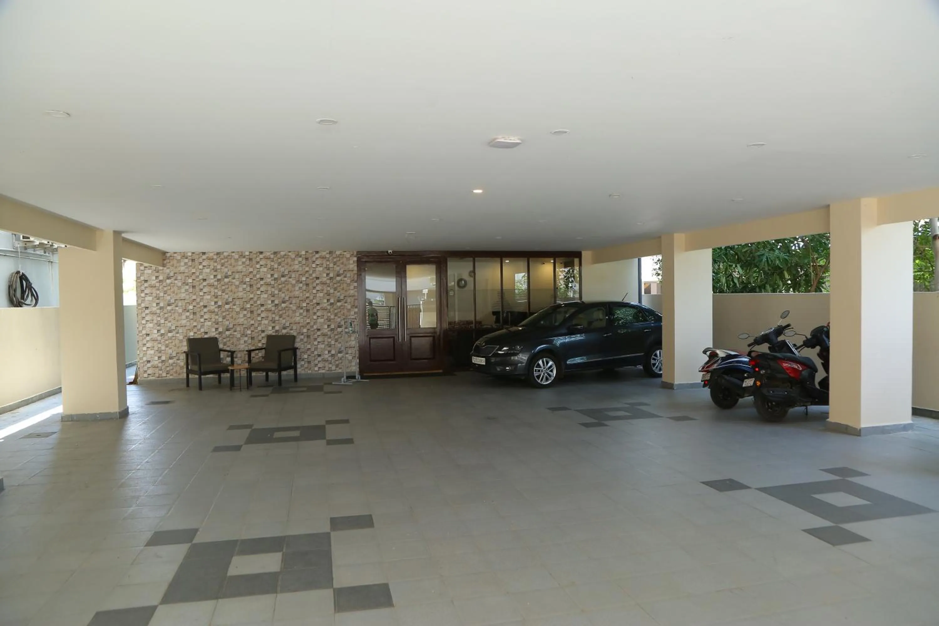 Facade/entrance in Vishnu Paradise