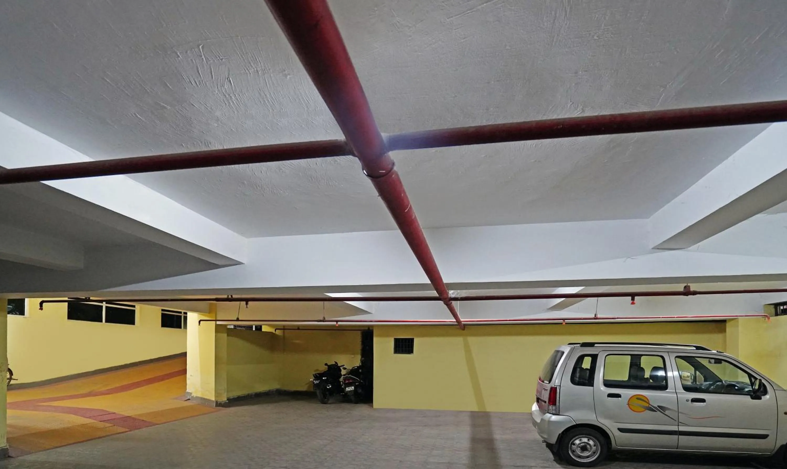 Parking in Treebo Lazystay Grand Patia