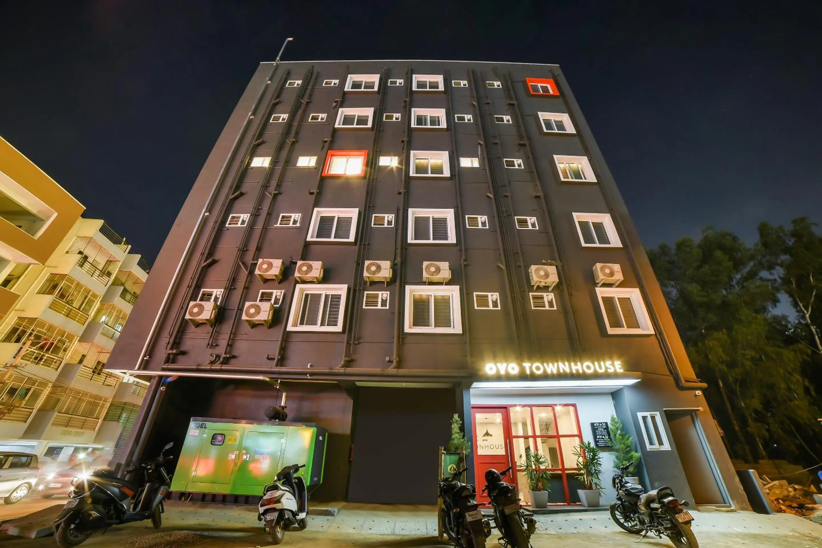 Facade/entrance in Townhouse Karmelaram Railway Station Sarjapur