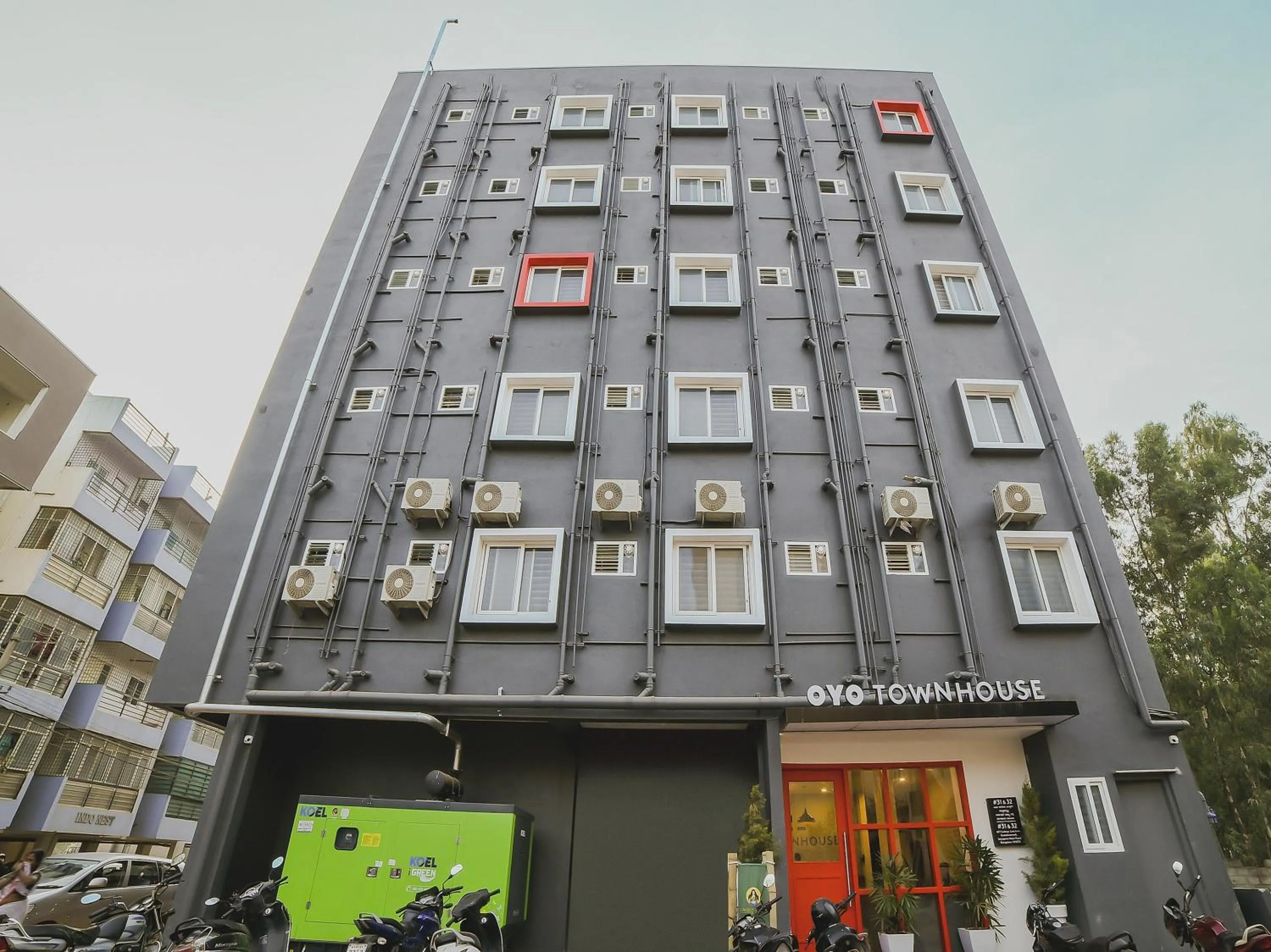 Facade/entrance in Townhouse Karmelaram Railway Station Sarjapur