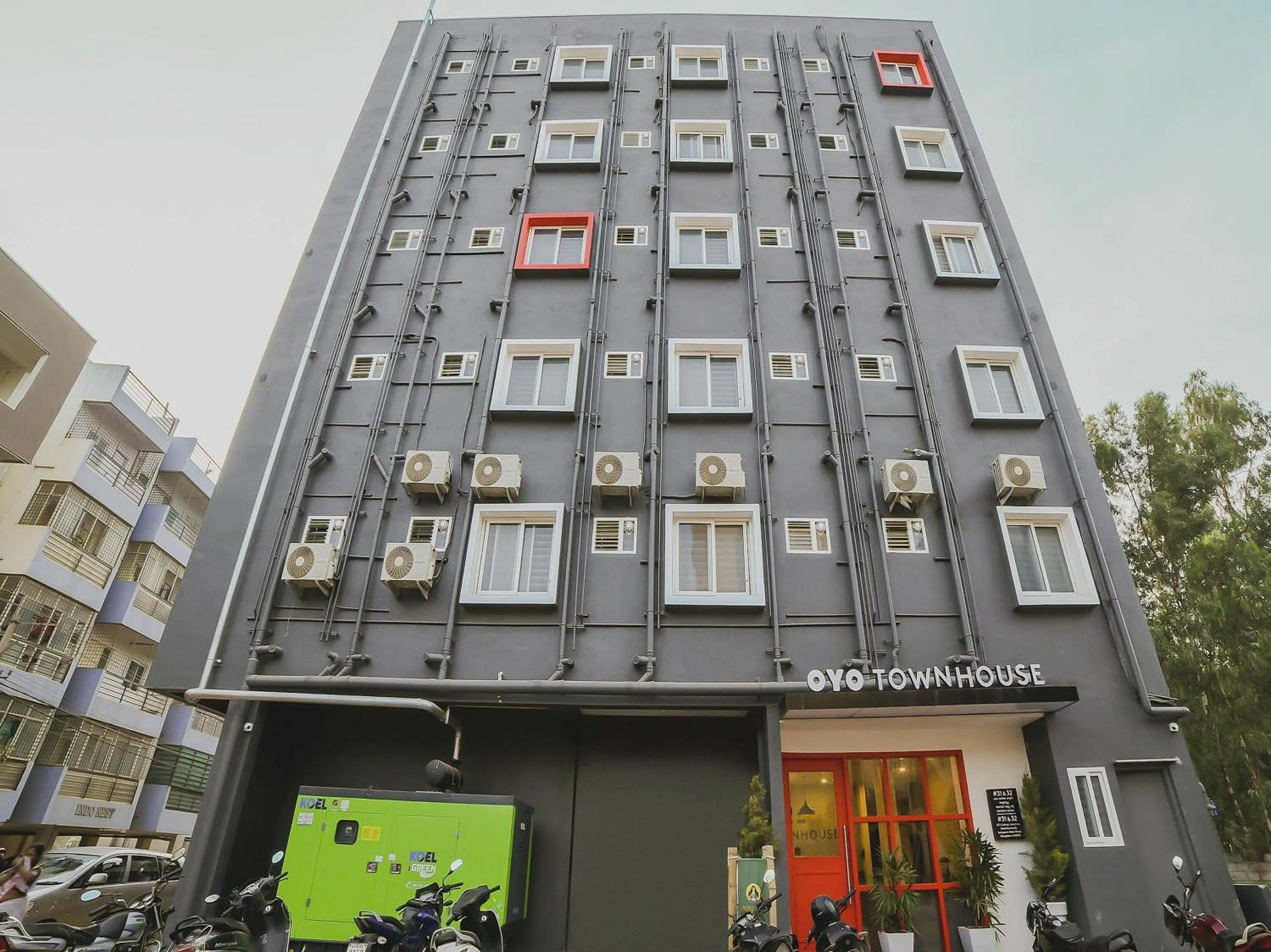 Facade/entrance in Townhouse Karmelaram Railway Station Sarjapur