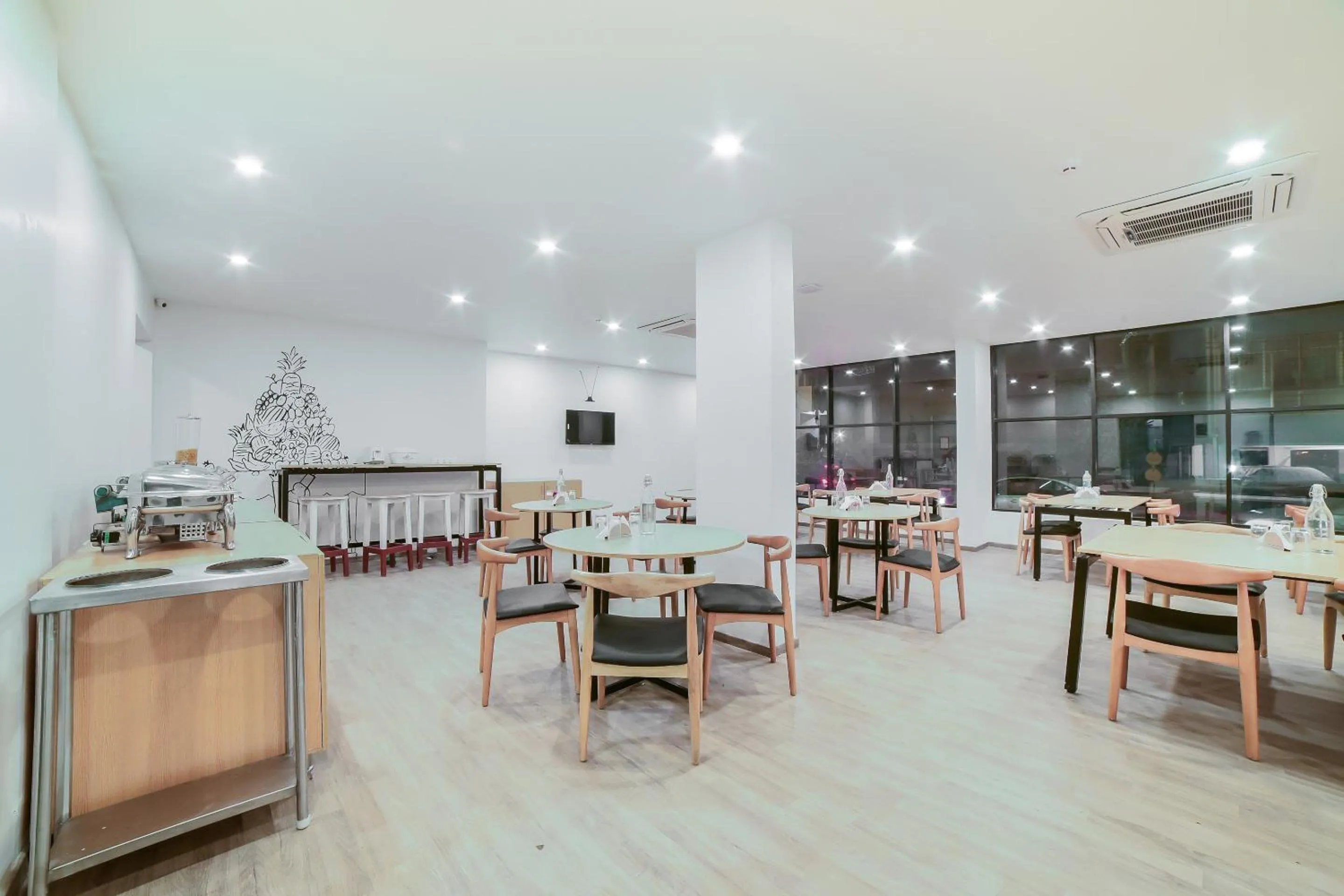 Restaurant/places to eat in Townhouse Karmelaram Railway Station Sarjapur