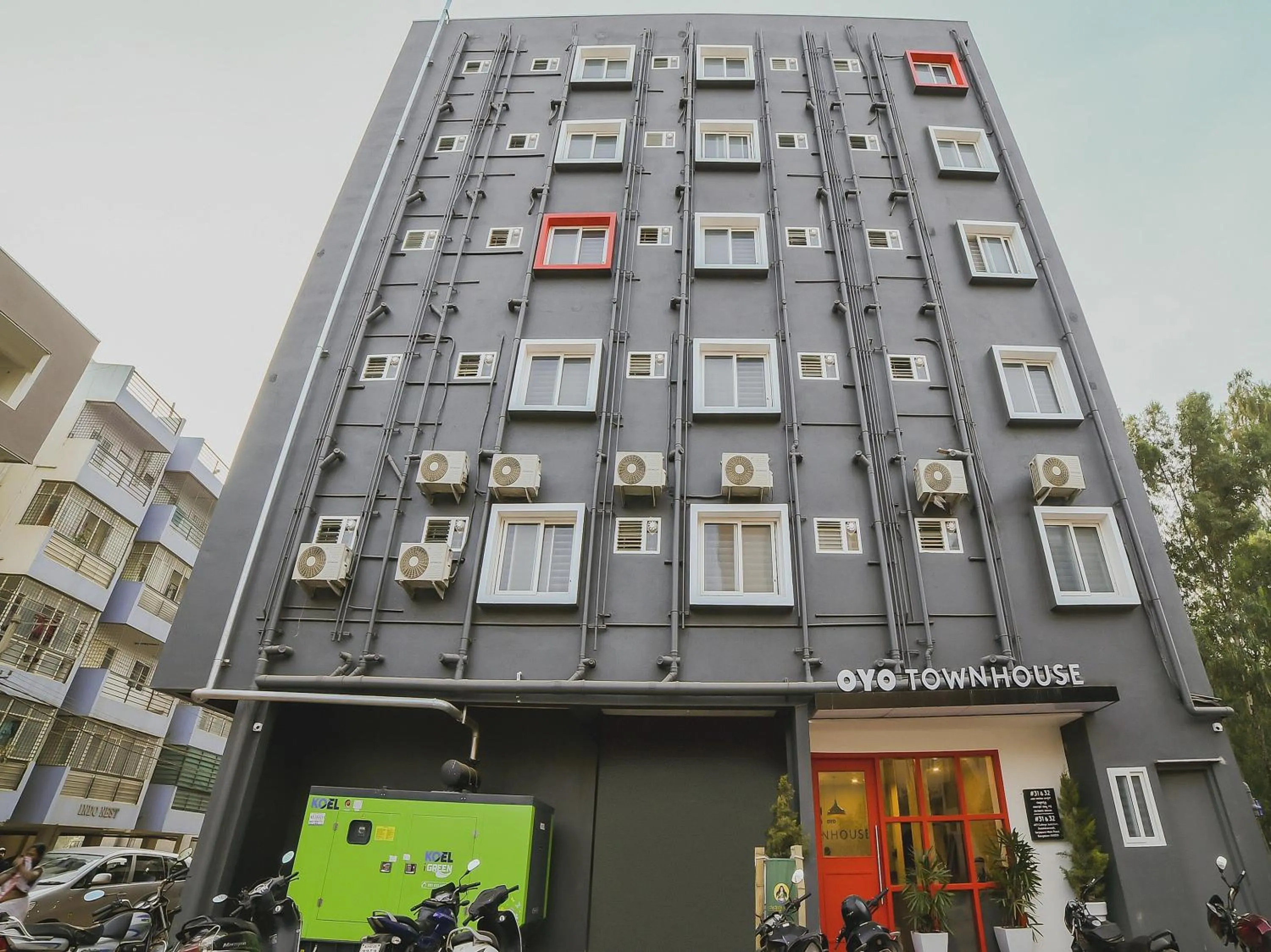 Facade/entrance in Townhouse Karmelaram Railway Station Sarjapur