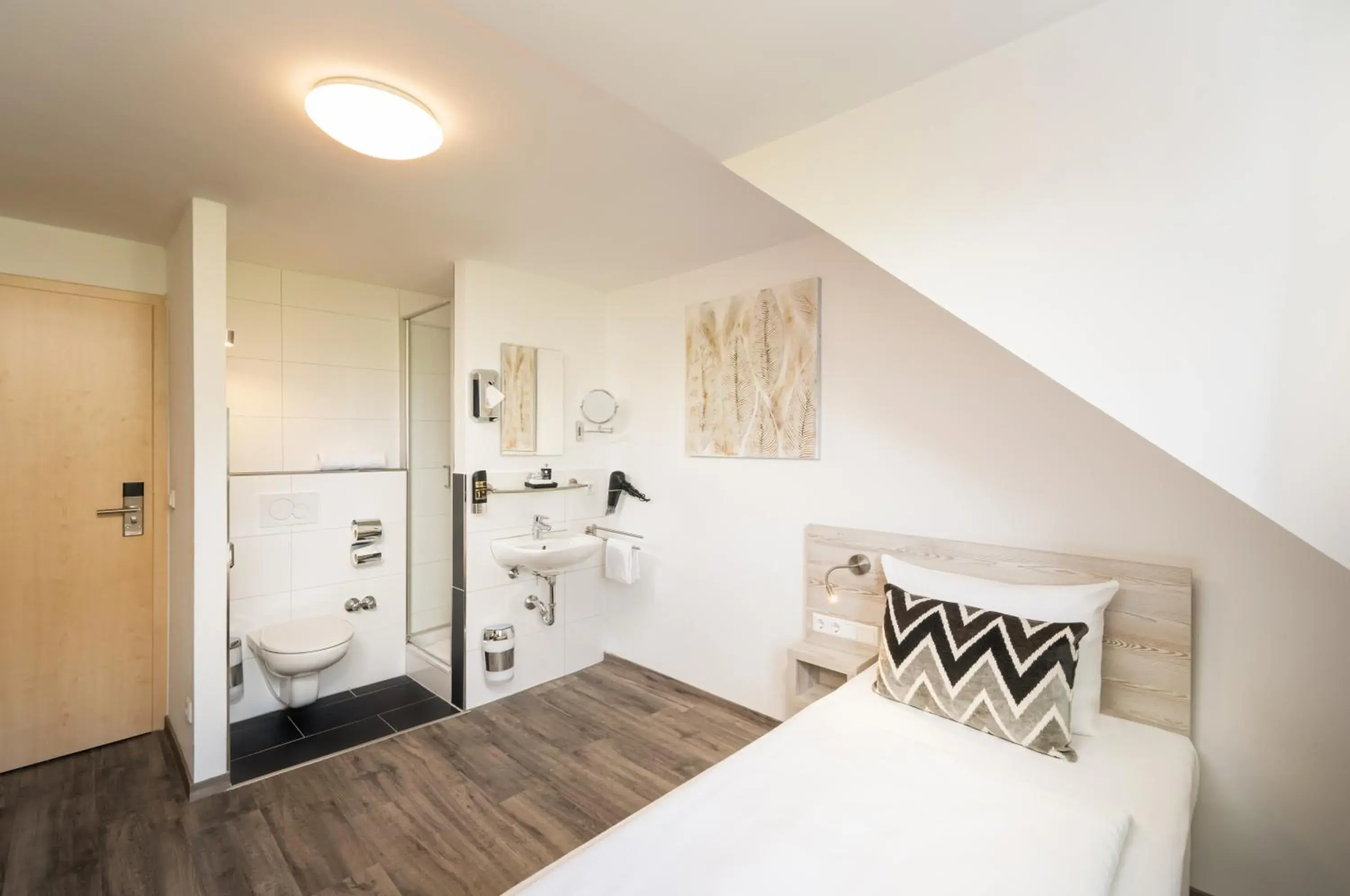 Economy Single Room in Arthotel ANA Eden Economy Single Room in Arthotel ANA Eden