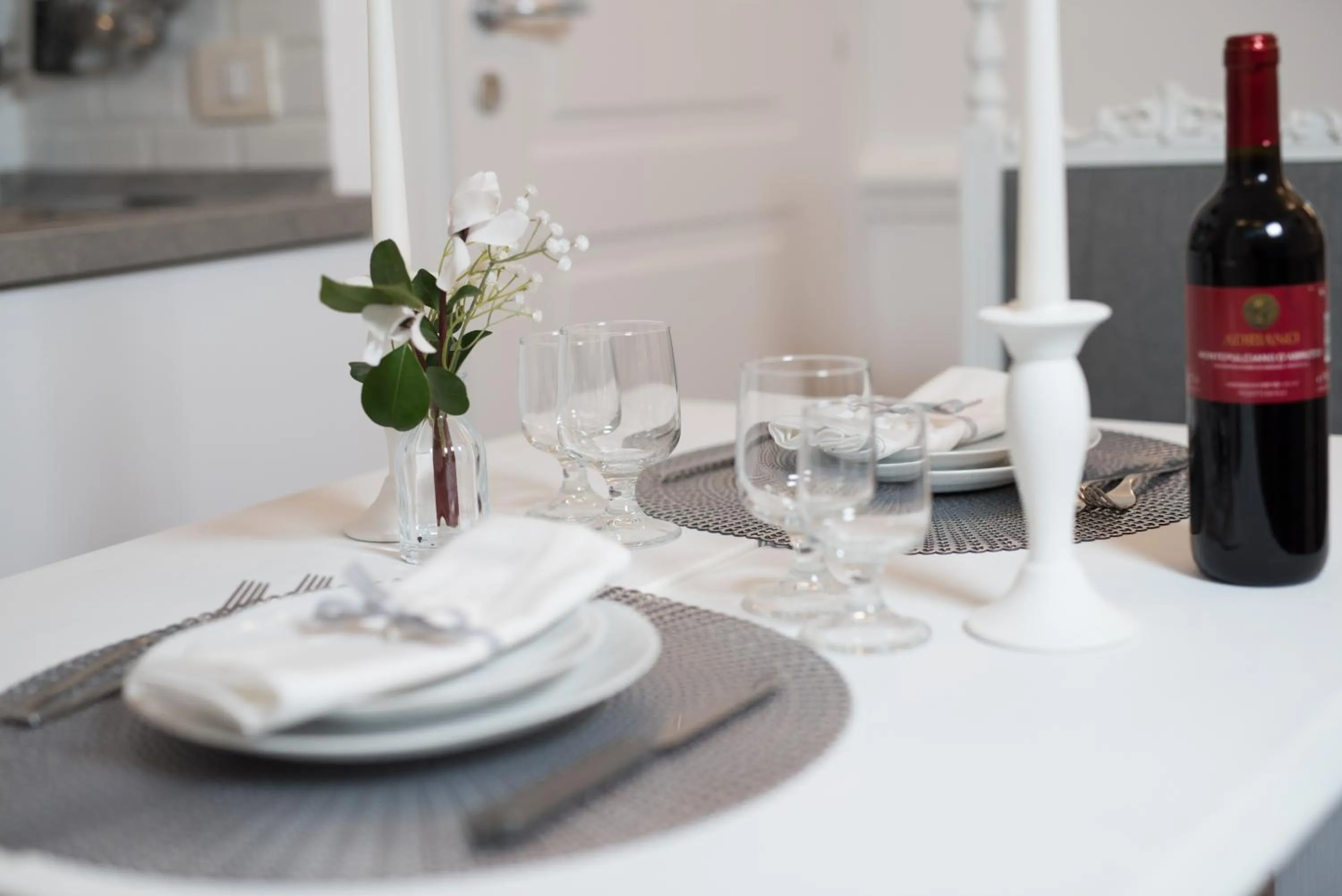 Dining area in Sweet Arco Farnese