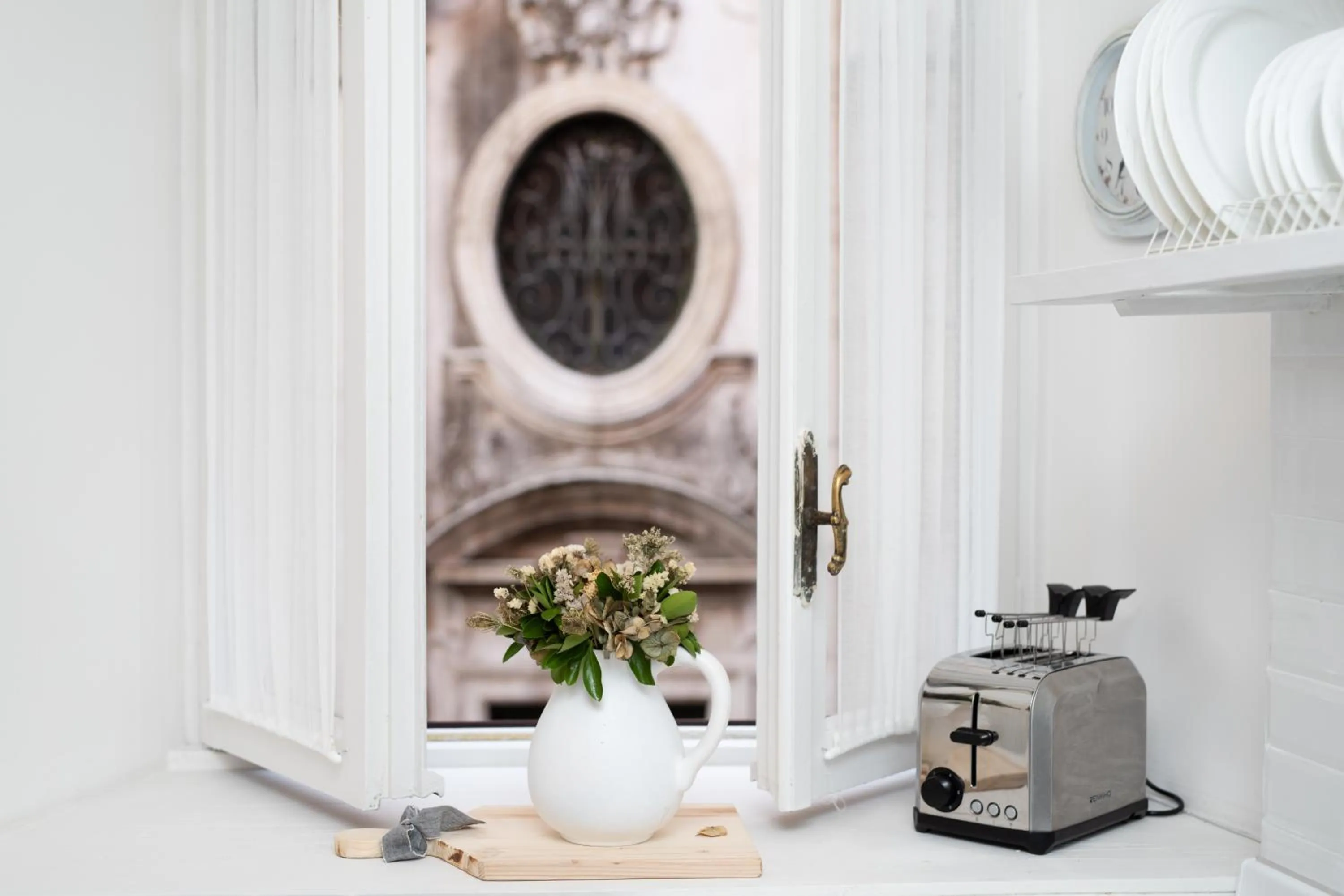 Decorative detail in Sweet Arco Farnese