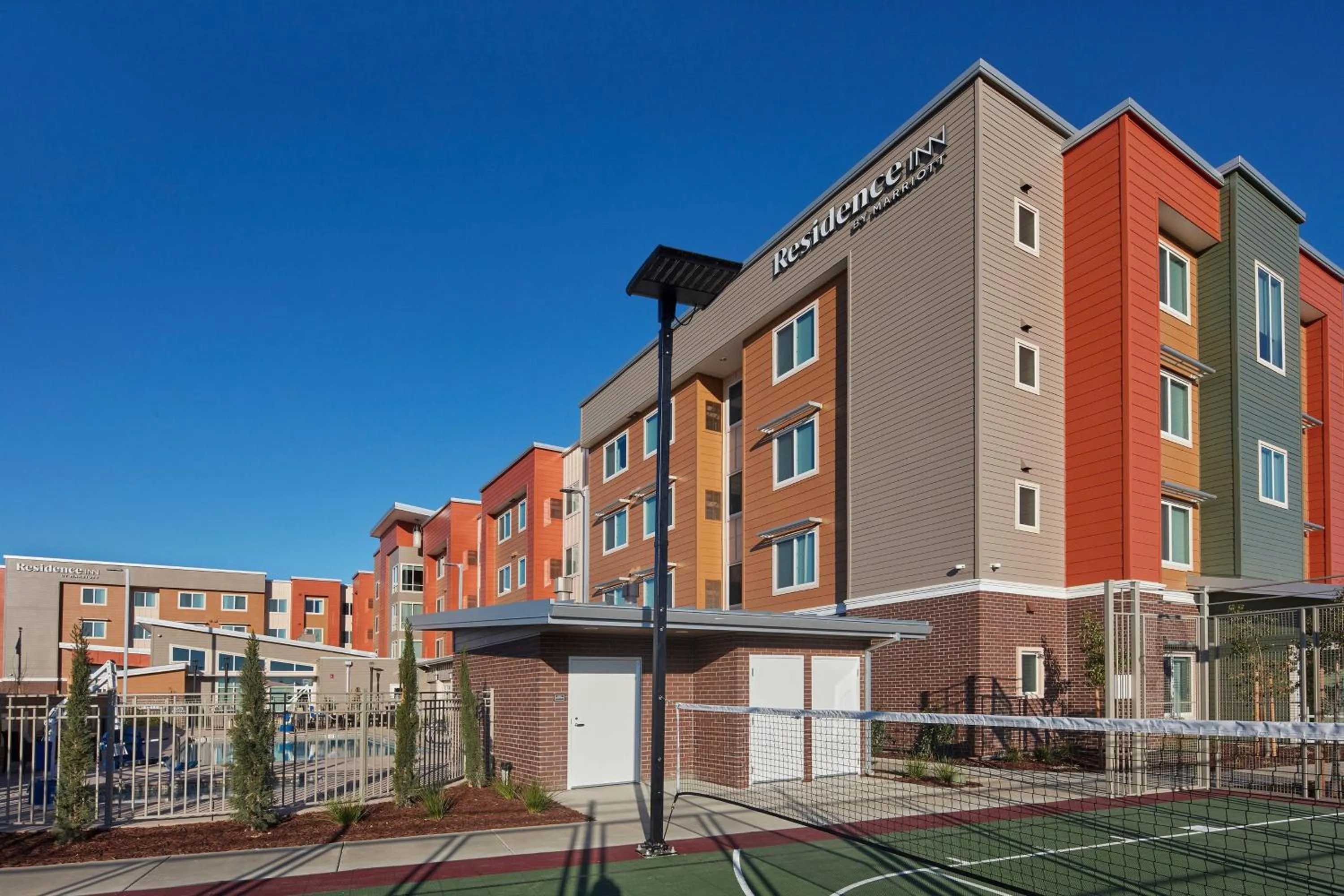 Property building in Residence Inn Sacramento Davis