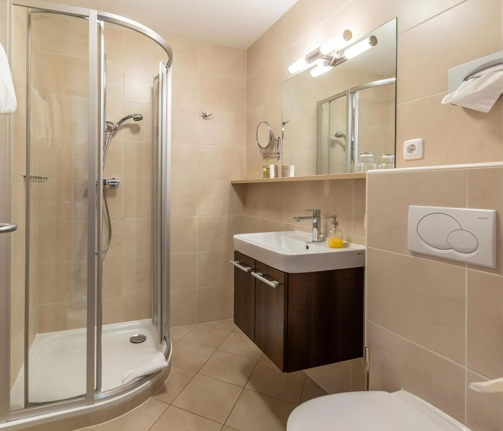 Bathroom in Seehotel im Weyer