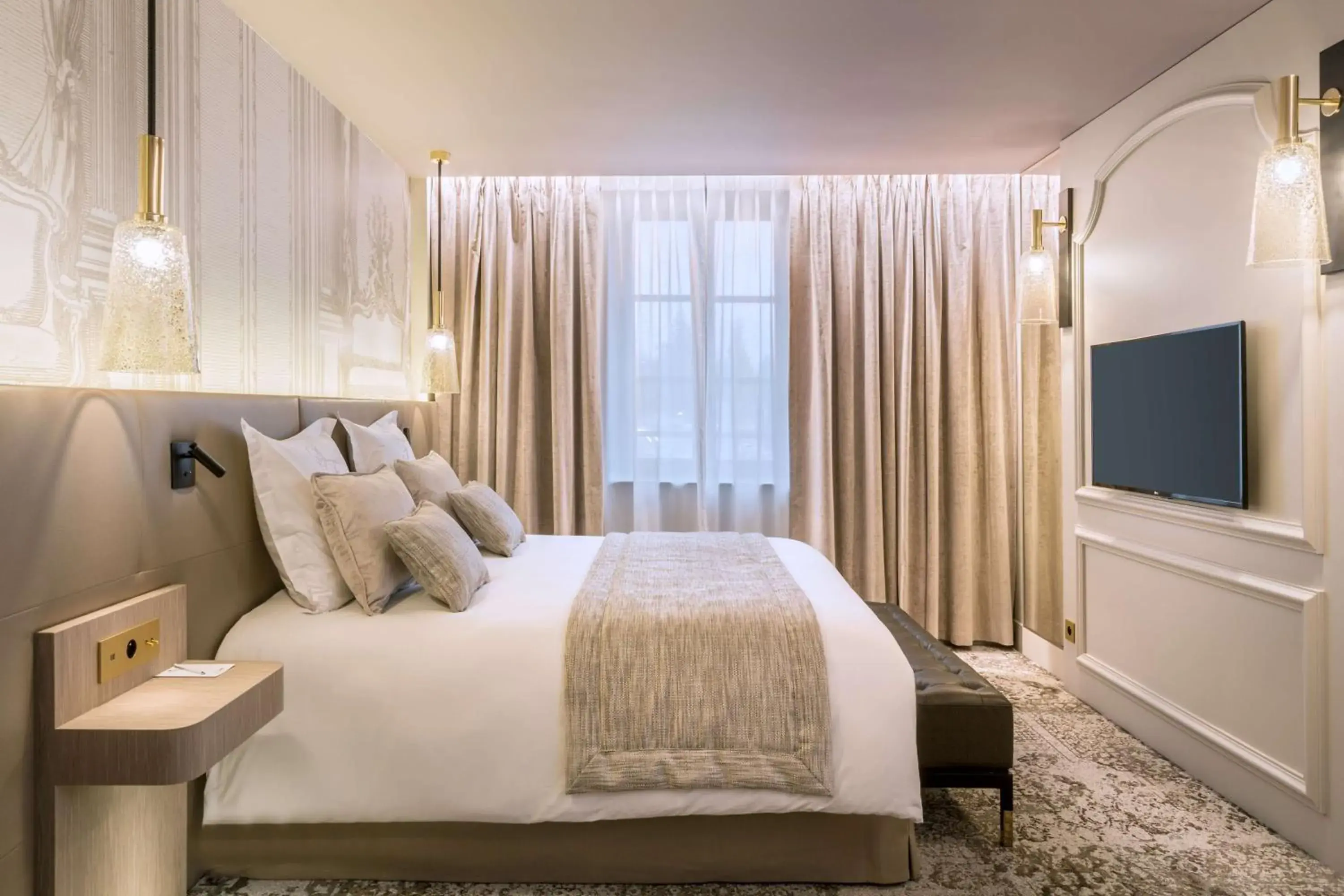 Family King Room in Hôtel & Spa Les Sept Fontaines Best Western Premier Family King Room in Hôtel & Spa Les Sept Fontaines Best Western Premier