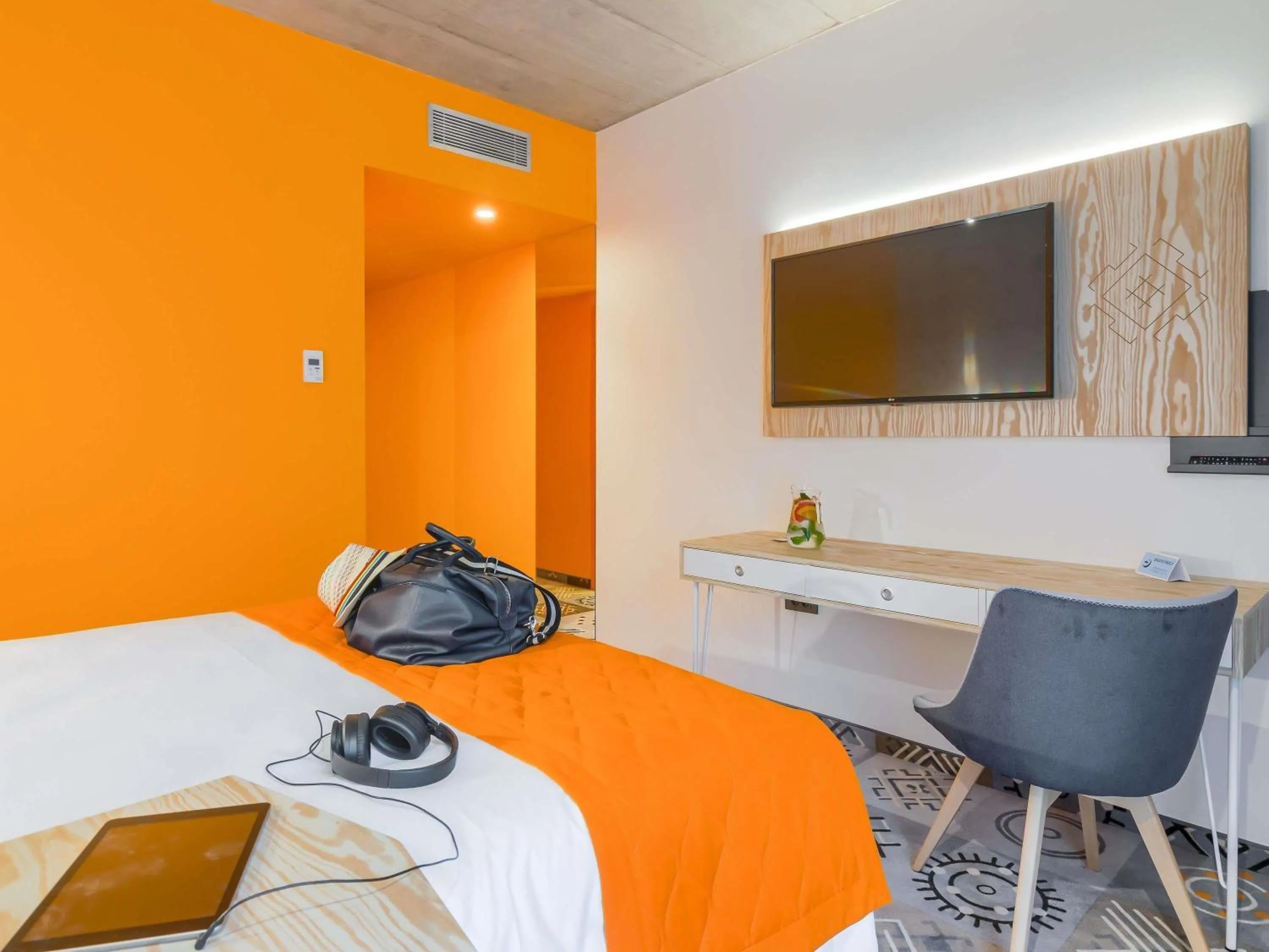 Bedroom, Bed in ibis Styles Bucharest City Center
