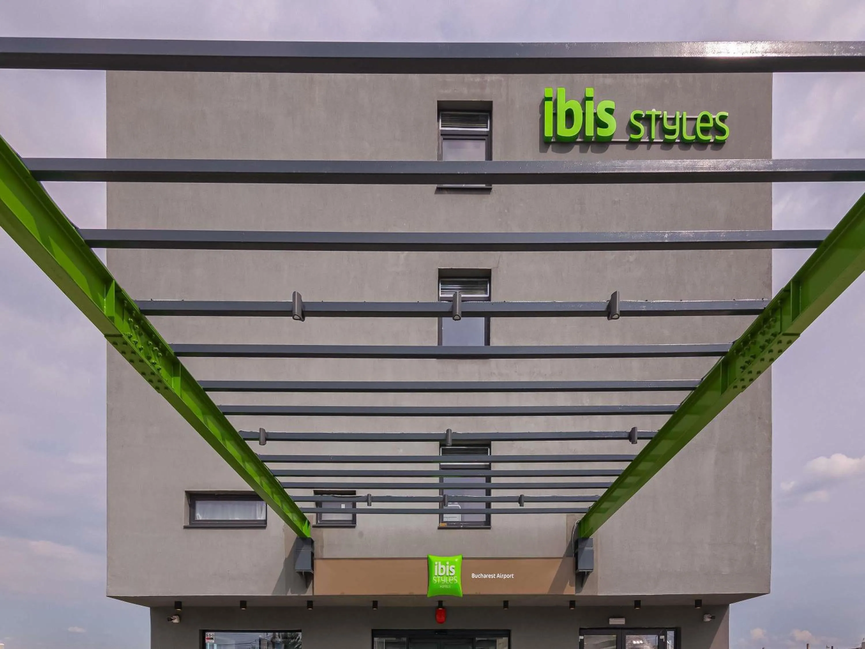 Property building in Ibis Styles Bucharest Airport