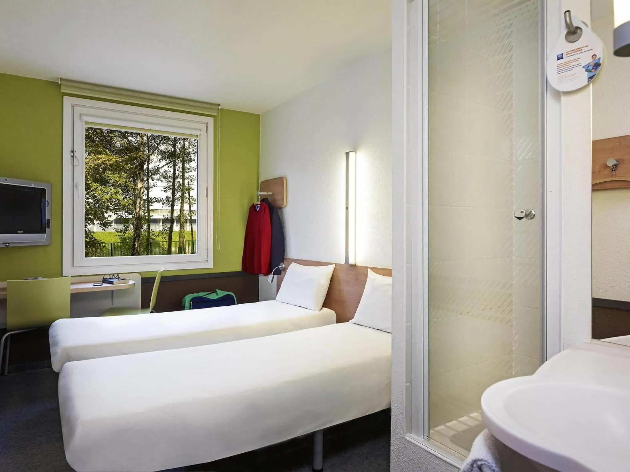 Bedroom, Bed in ibis budget Wrocław Stadion