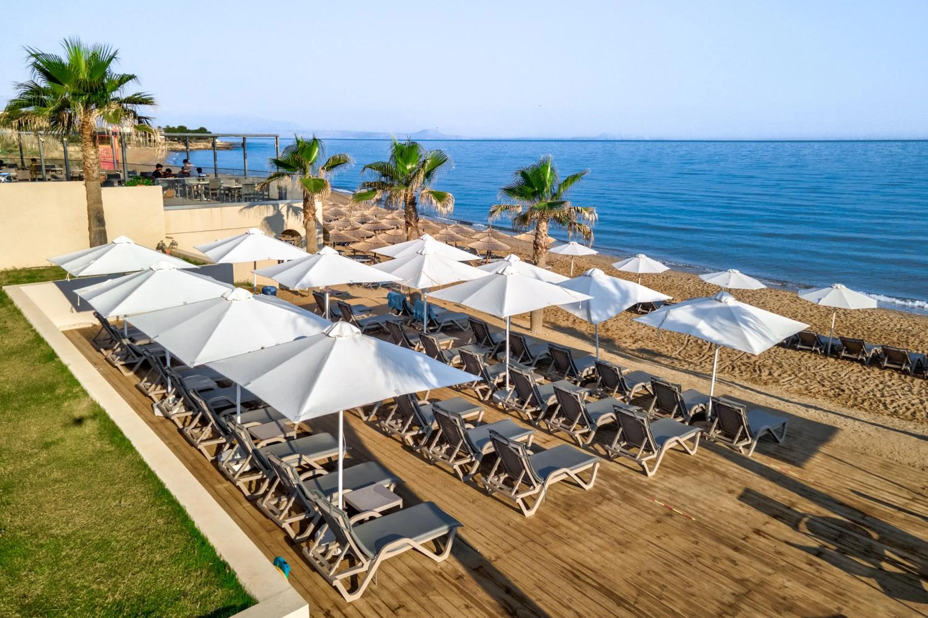Beach in White Olive Elite Rethymno