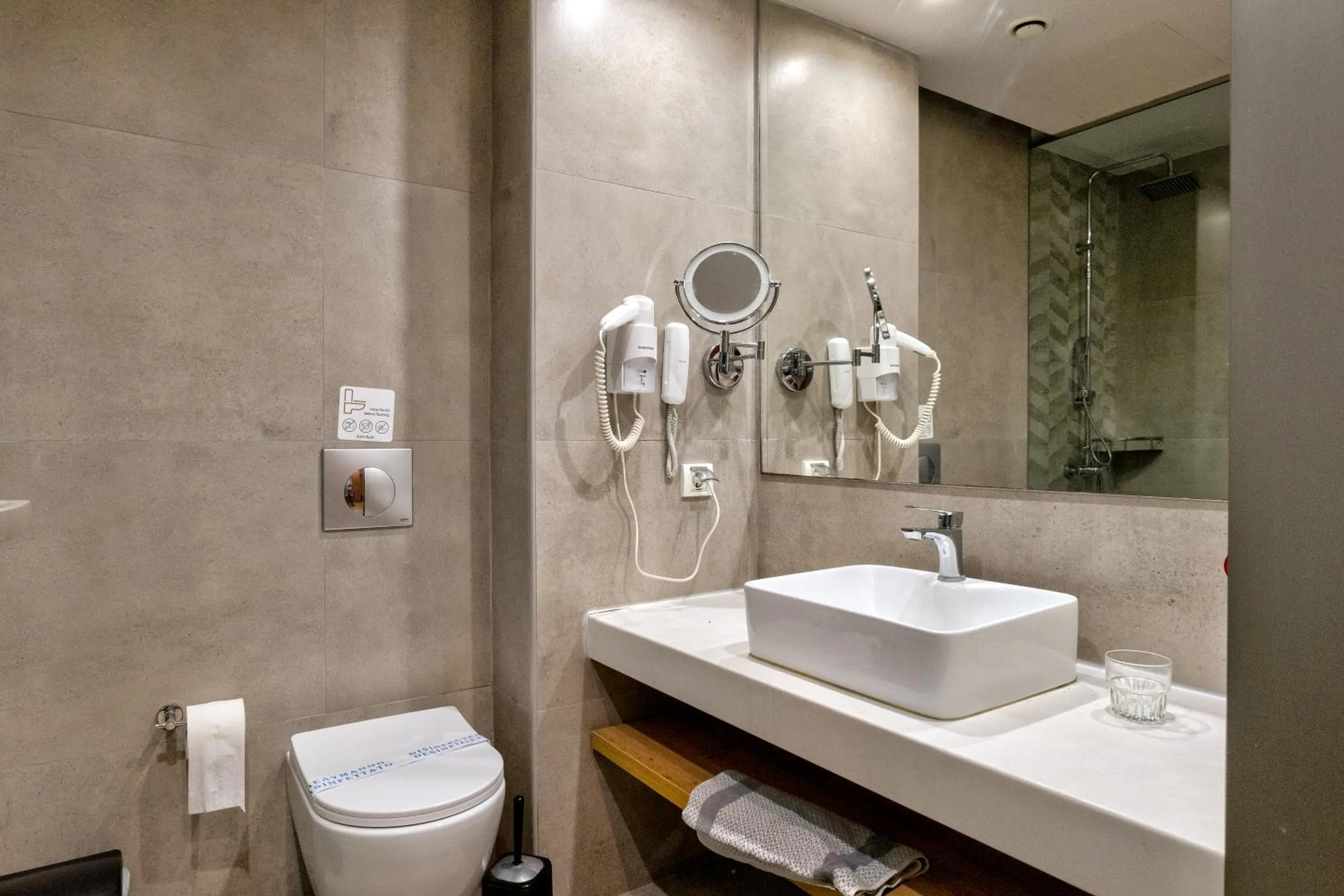 Bathroom in White Olive Elite Rethymno