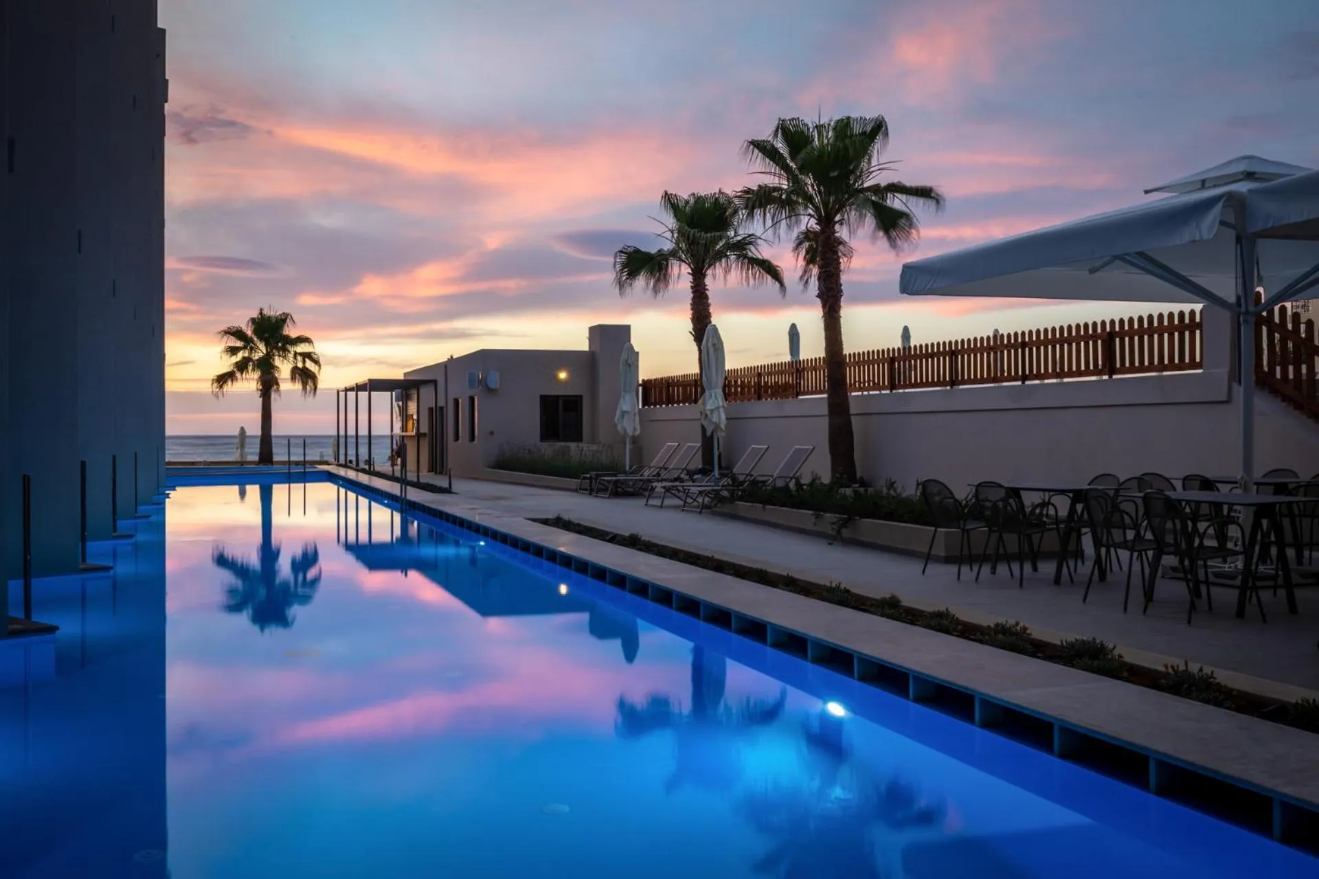 Pool view in White Olive Elite Rethymno