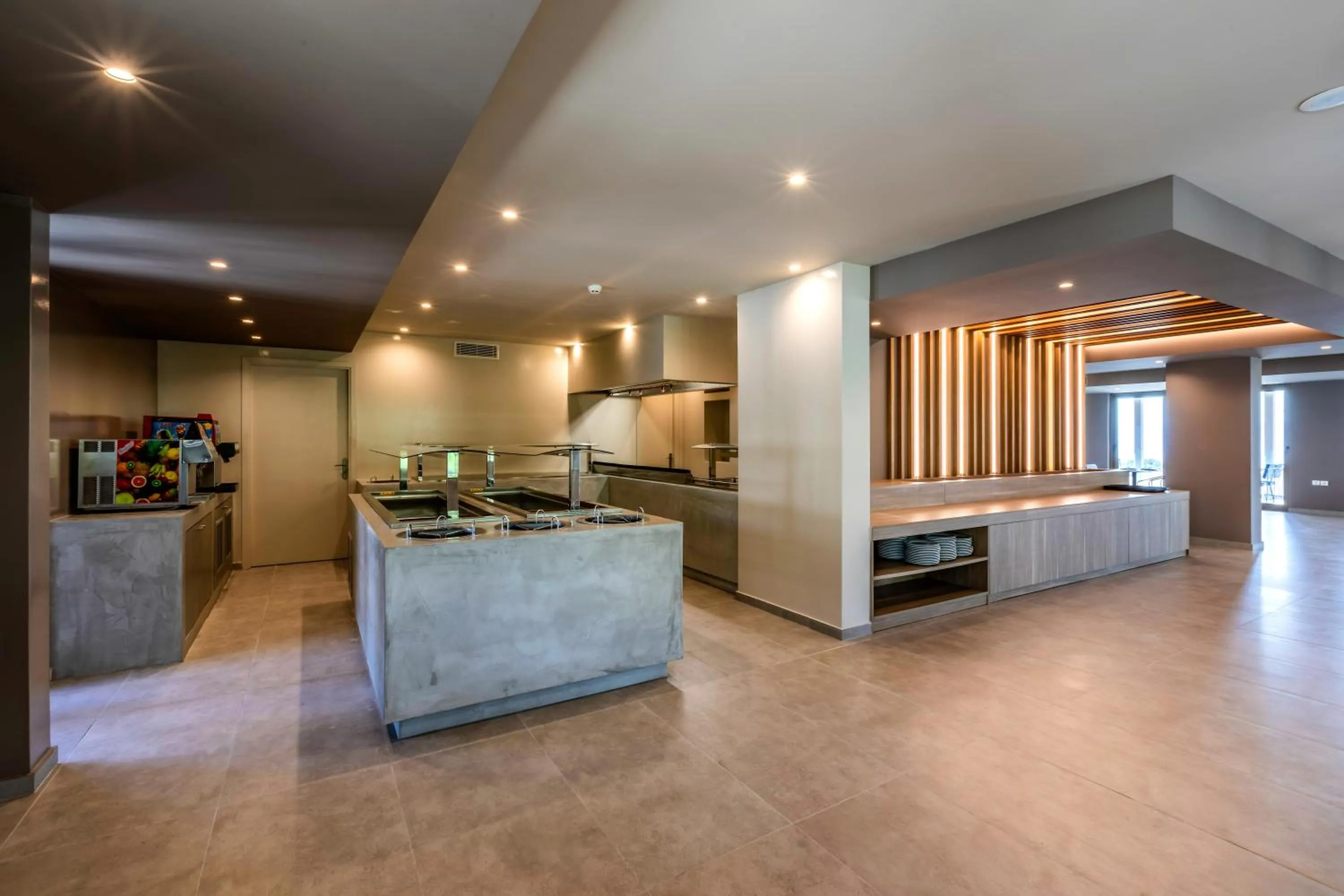 Restaurant/places to eat in White Olive Premium Lindos