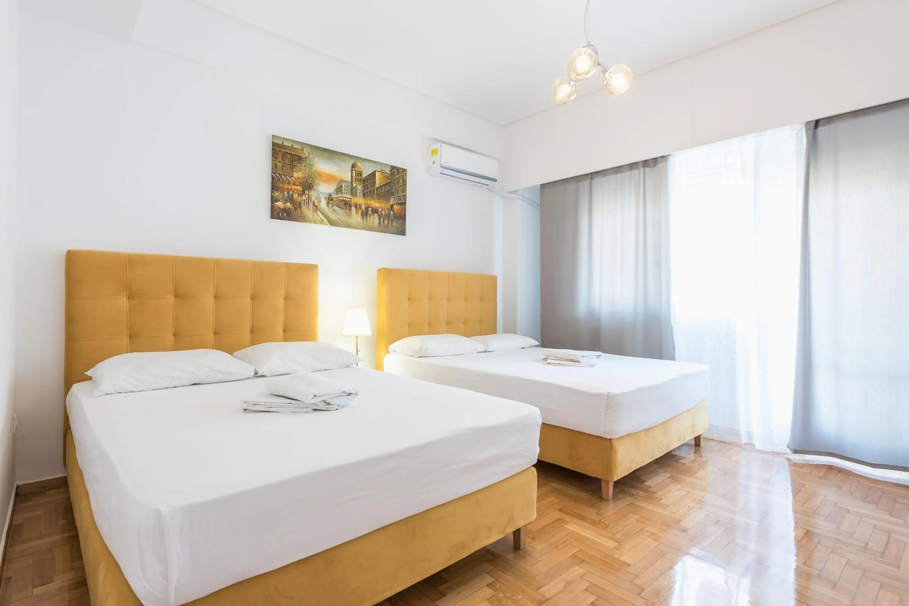 Bed in Victoria Diamond Suites Apartments