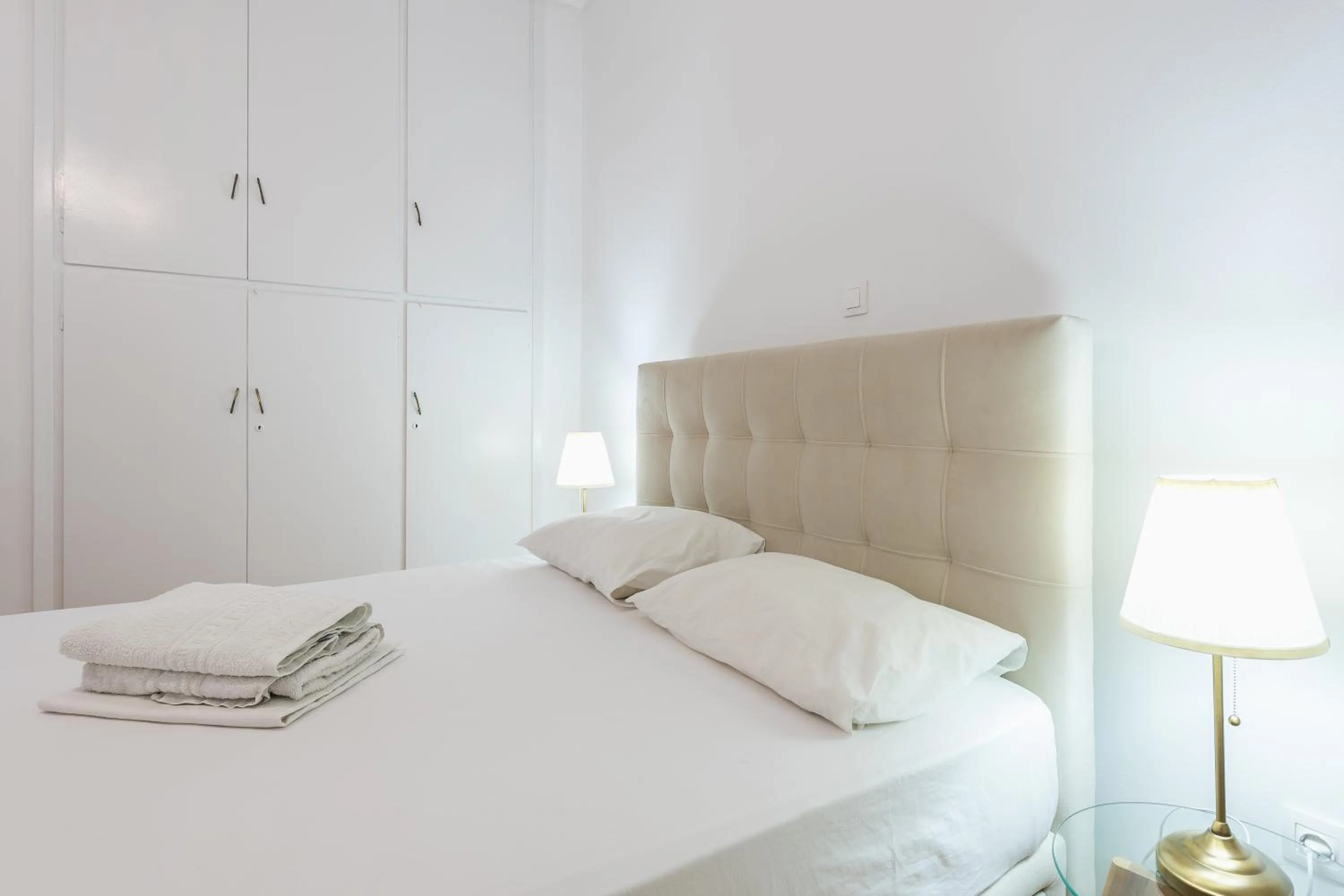 Bed in Victoria Diamond Suites Apartments