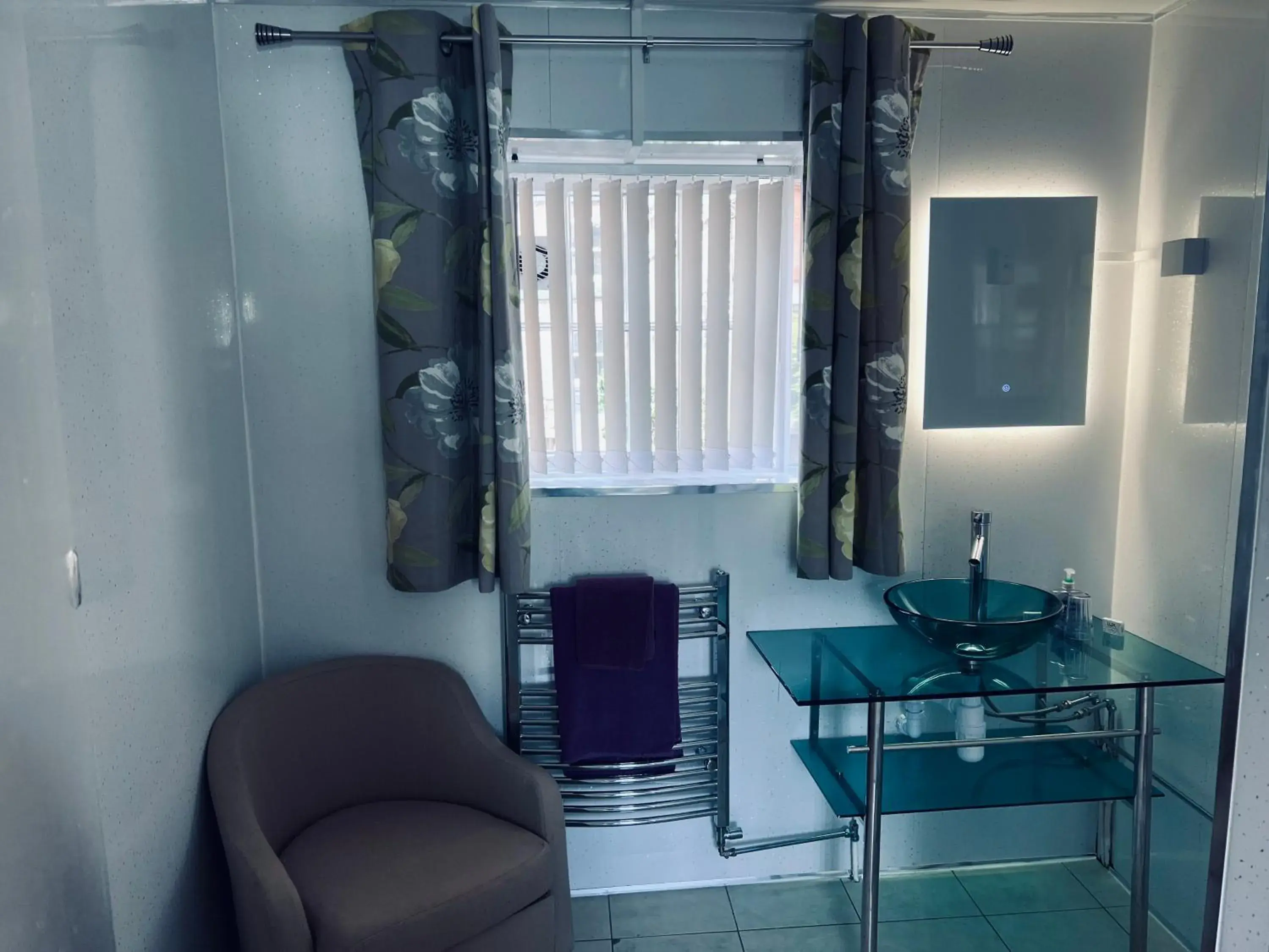 Single Room with Shower - single occupancy in The Mallards Single Room with Shower - single occupancy in The Mallards