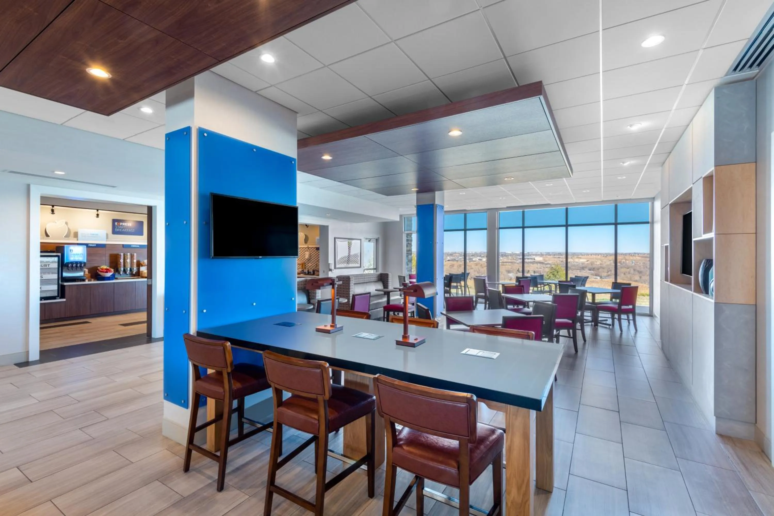 Breakfast in Holiday Inn Express & Suites - Colorado Springs South I-25 by IHG