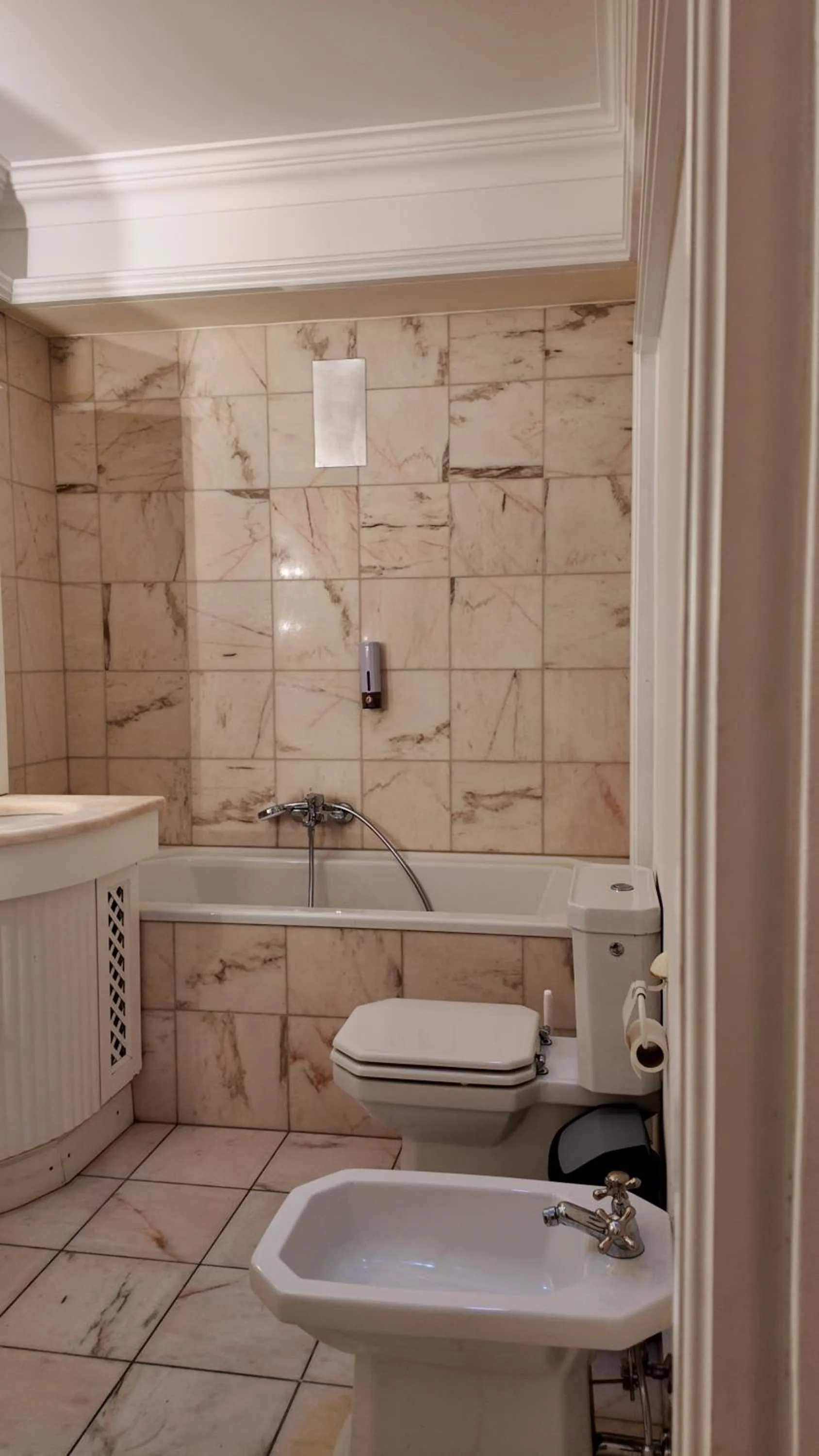 Bathroom in Hotel Aurbacher Hof GmbH