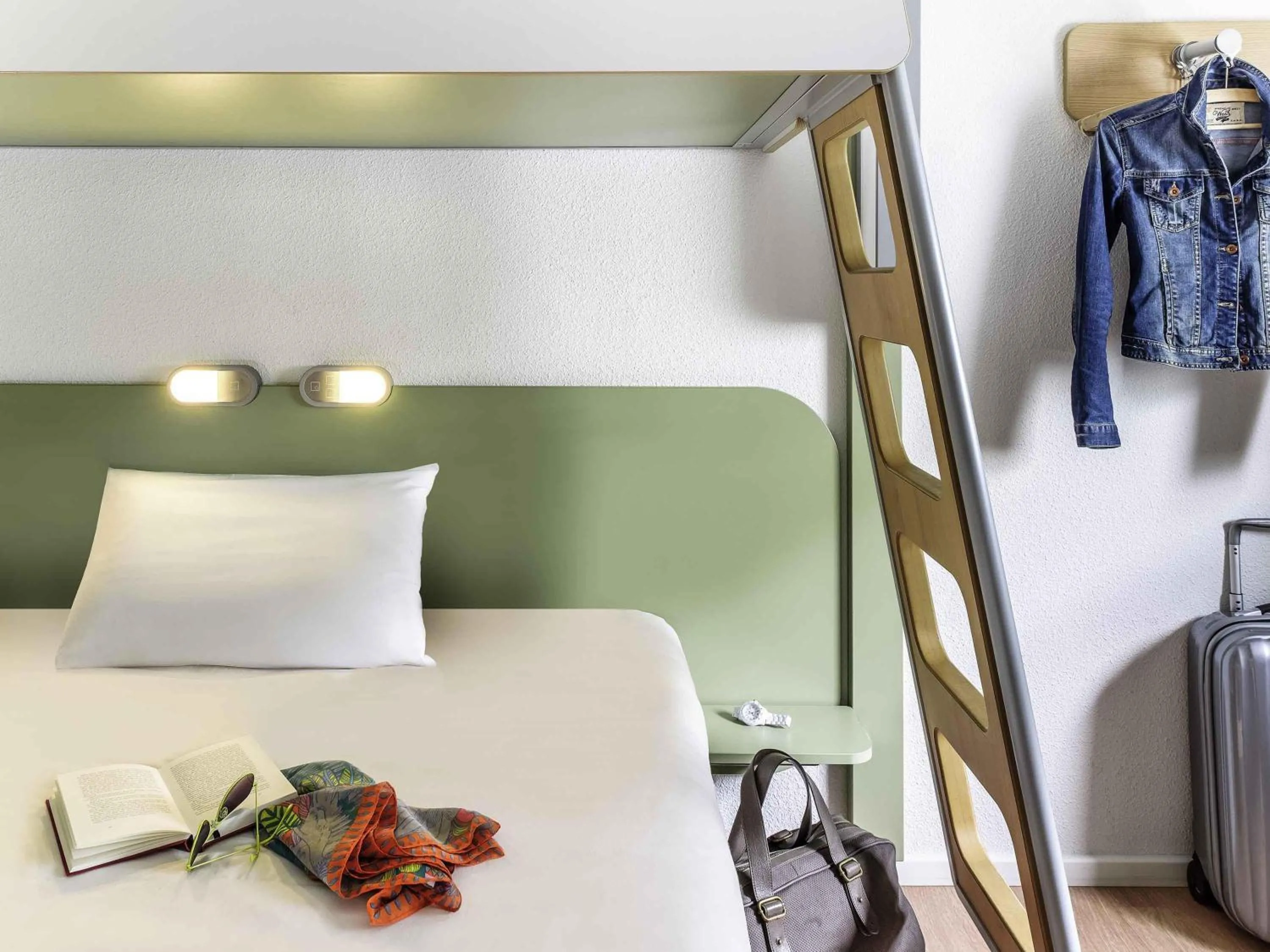 Bedroom, Bed in ibis budget Berlin Alexanderplatz