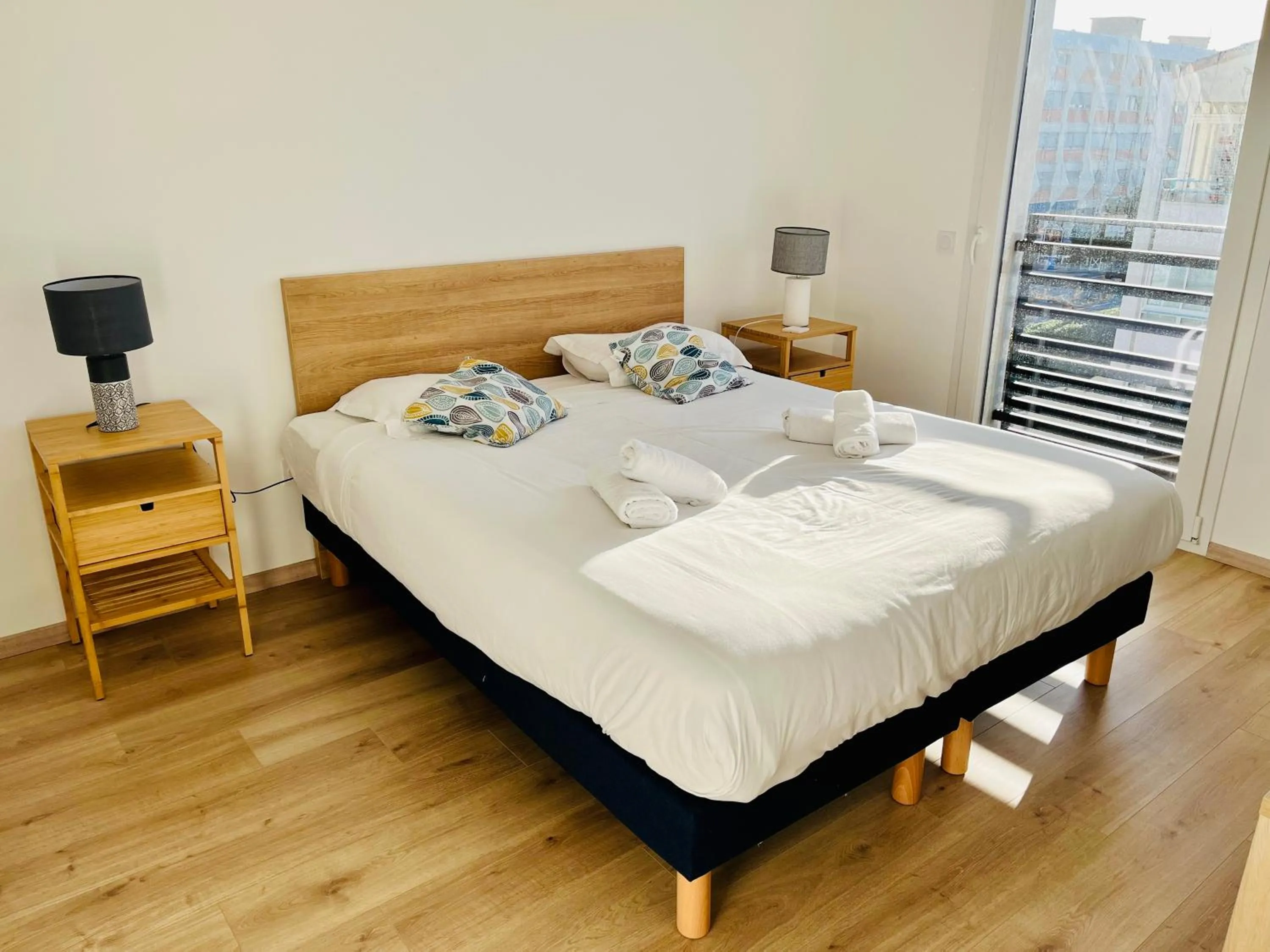 Bedroom, Bed in Les Patios de St-Pierre