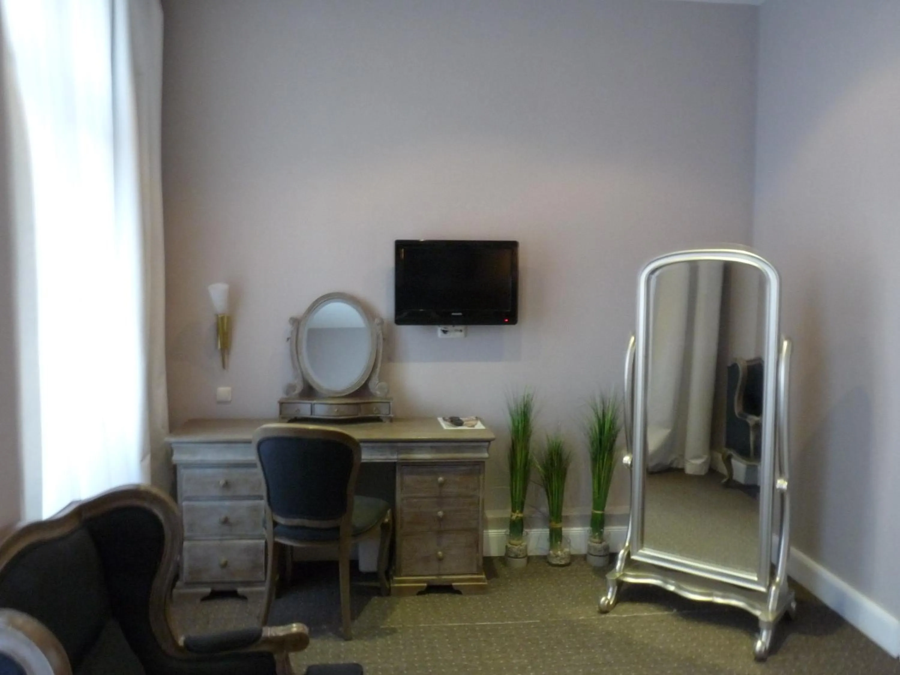 Decorative detail in Hotel Commodore