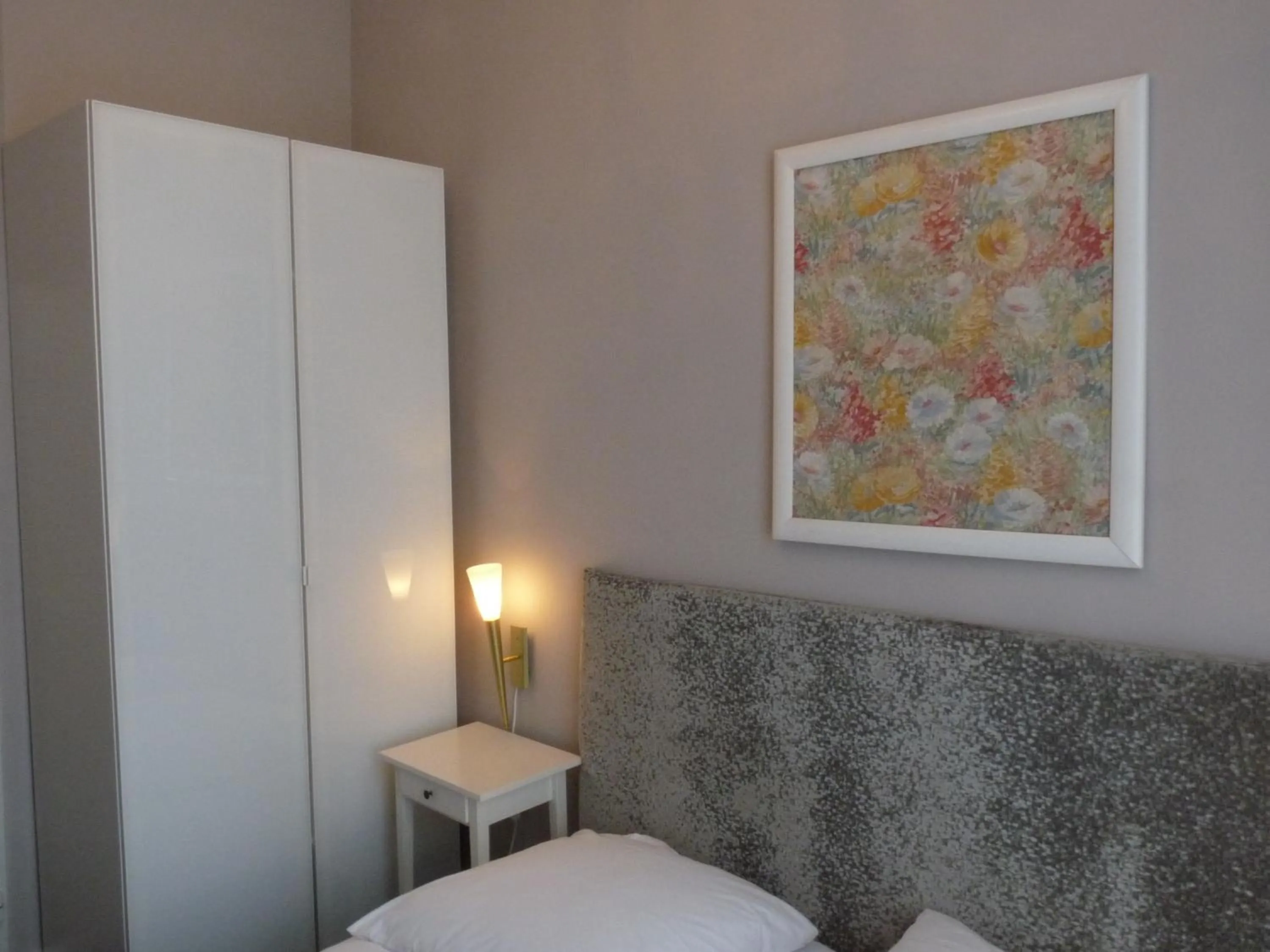 Bed in Hotel Commodore