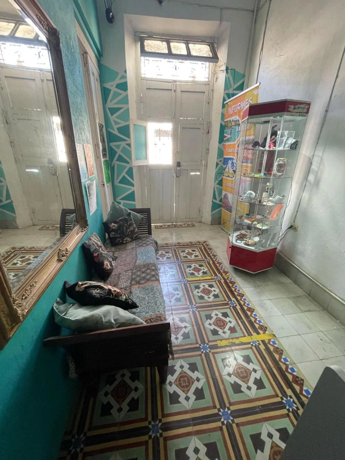 Lobby or reception in La Casa del Kéej Hostel