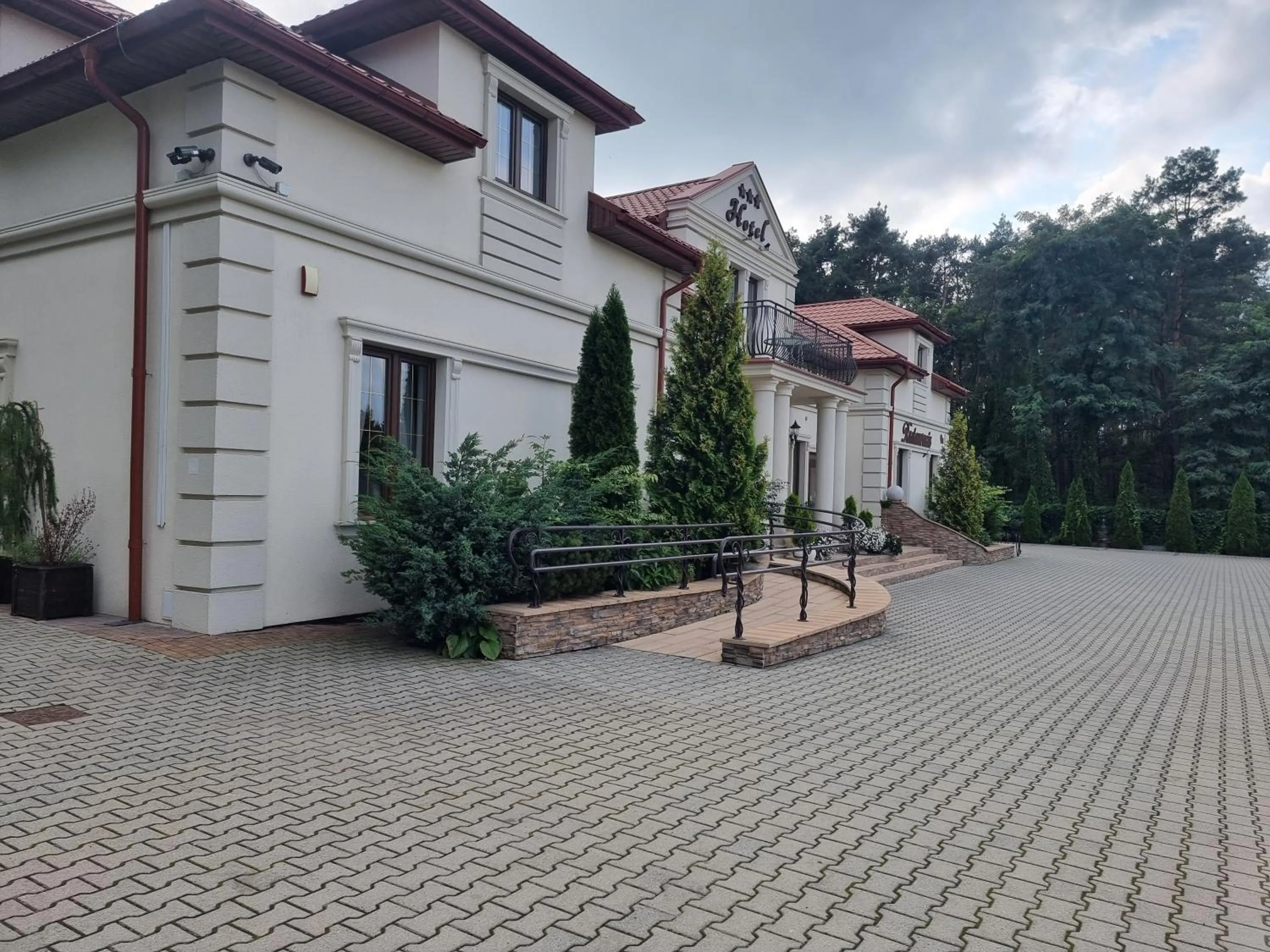 Property building in Dworek za Lasem