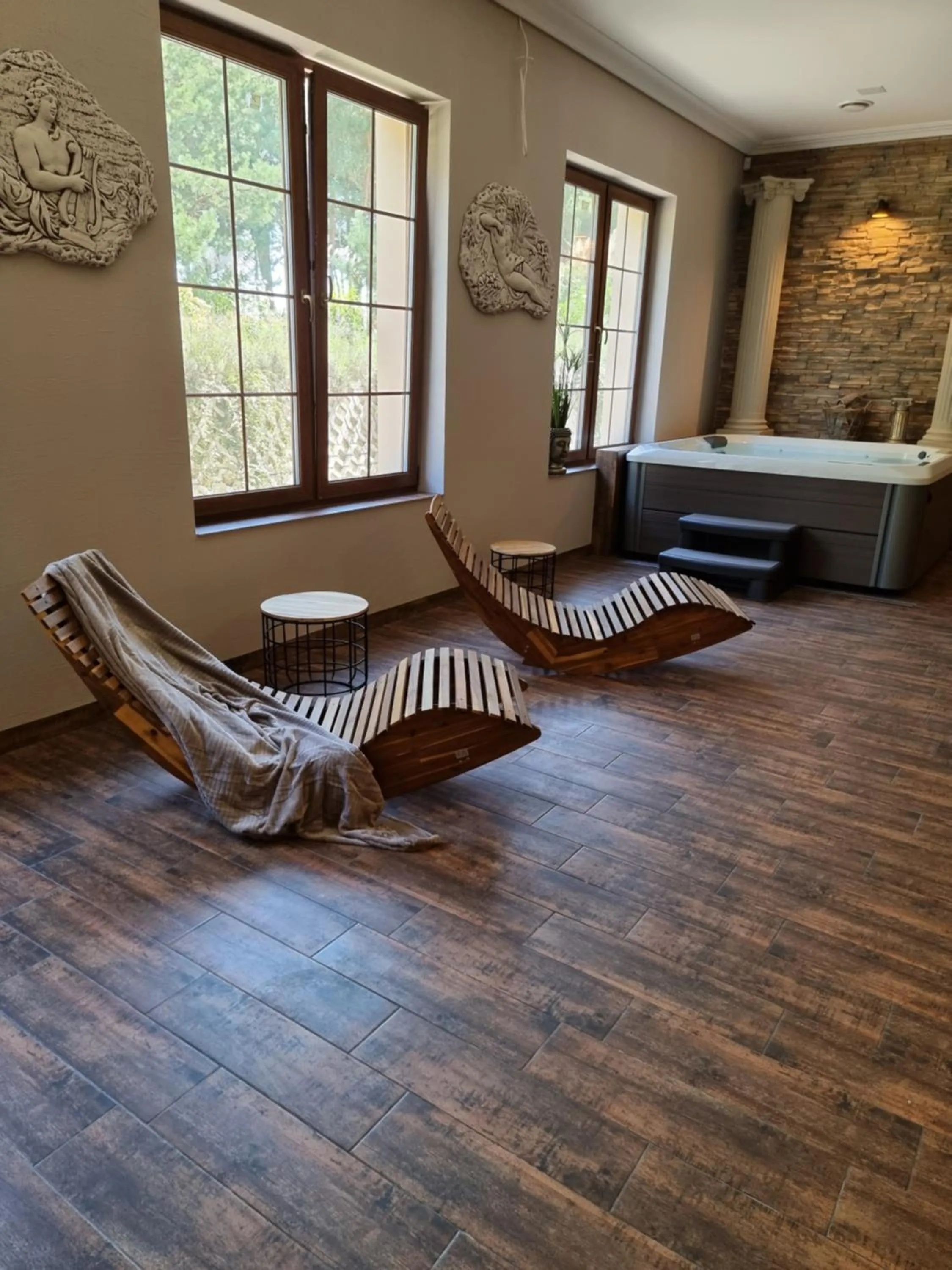 Hot Tub in Dworek za Lasem