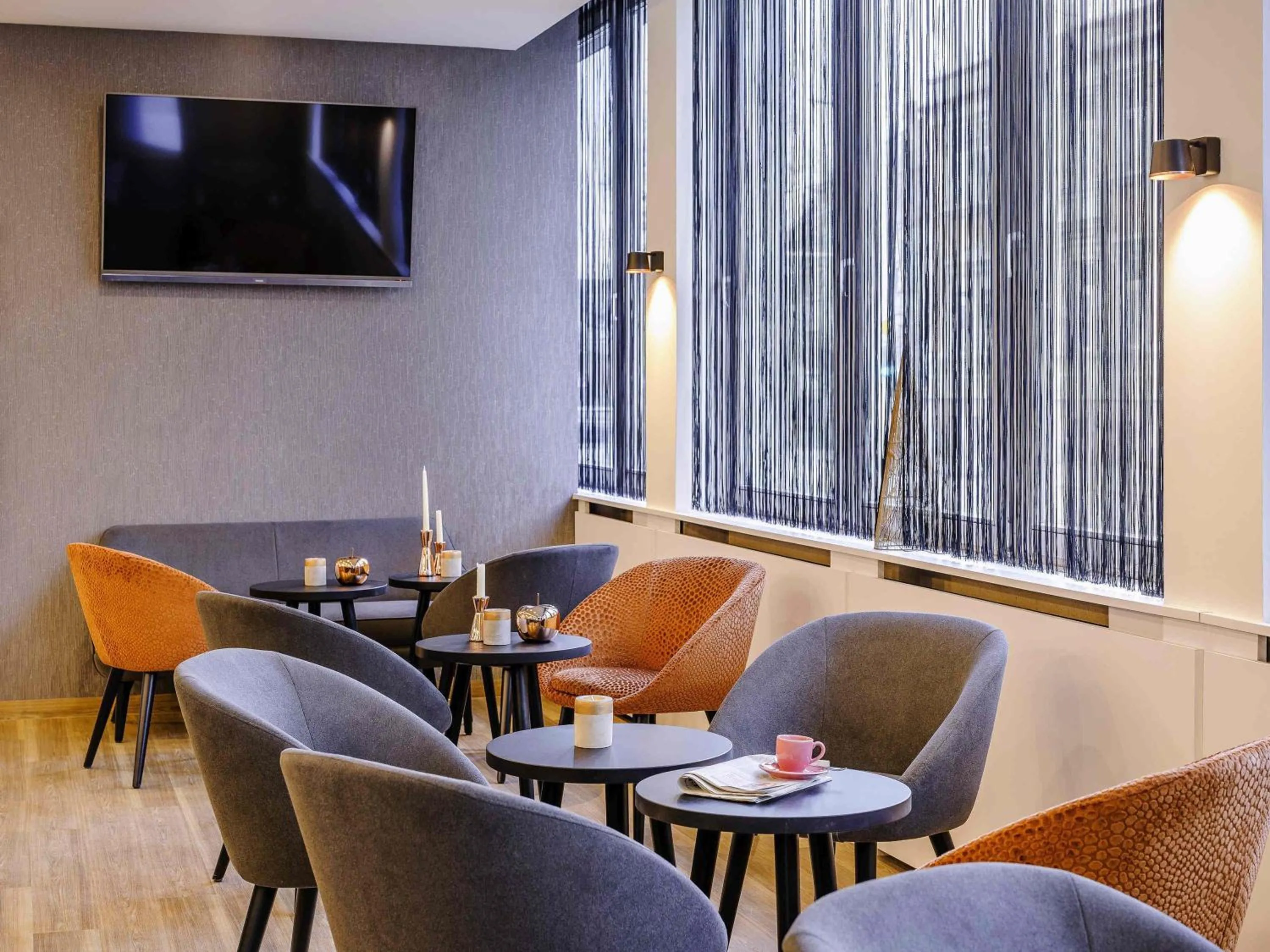 Lounge or bar in ibis Styles Halle