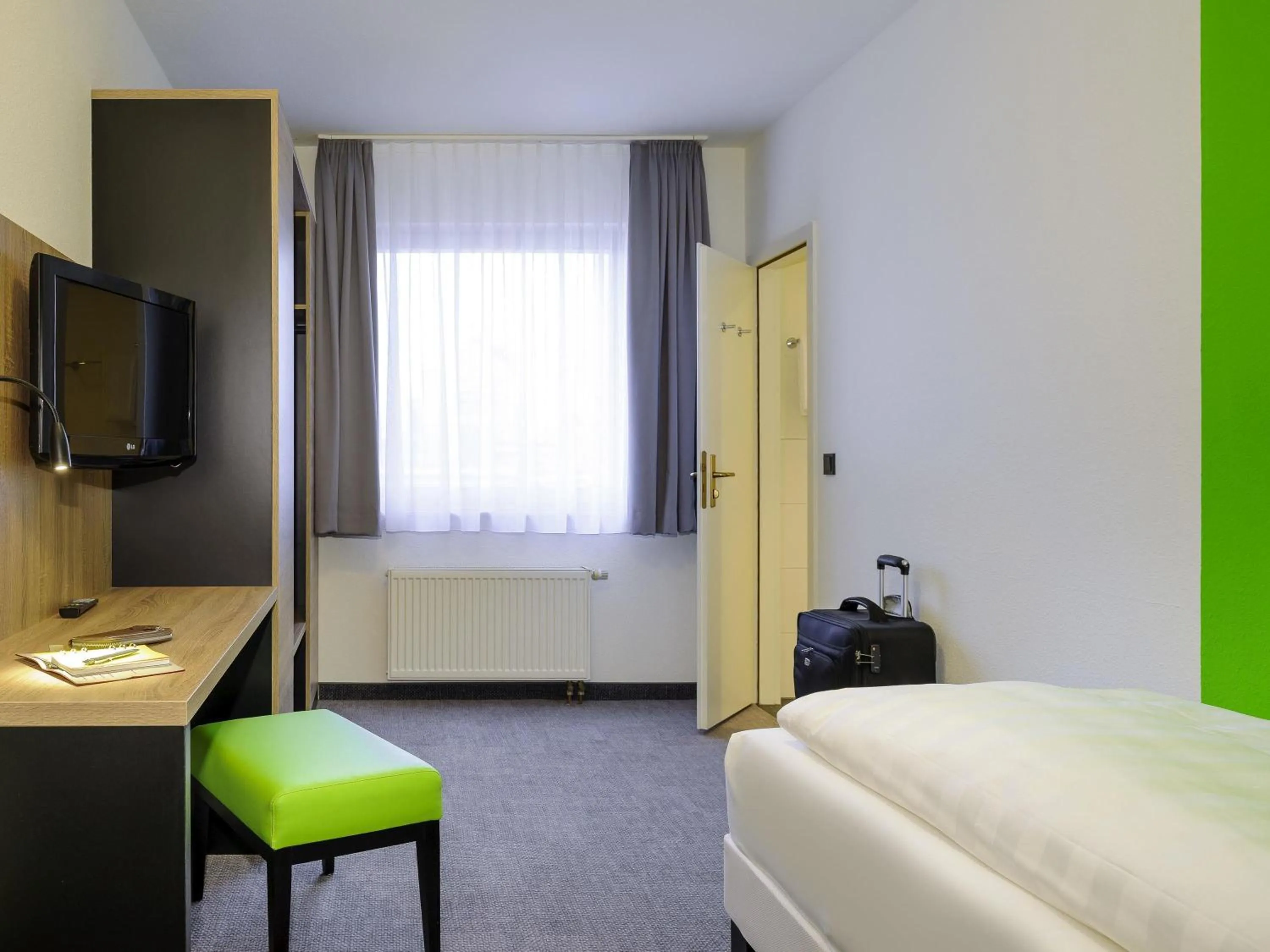 Bedroom, Bed in ibis Styles Halle