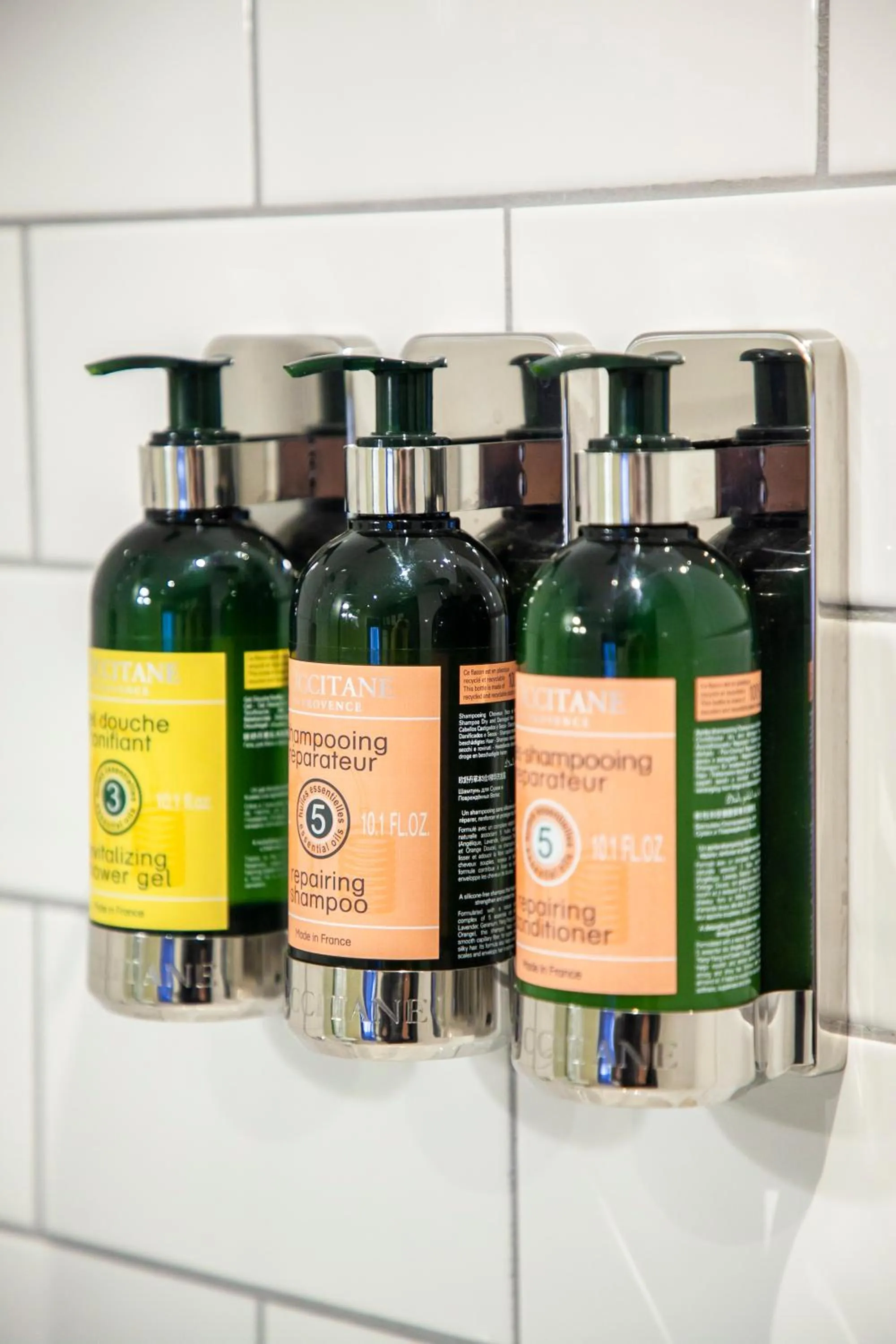 Bathroom in The Bell - Brunning and Price