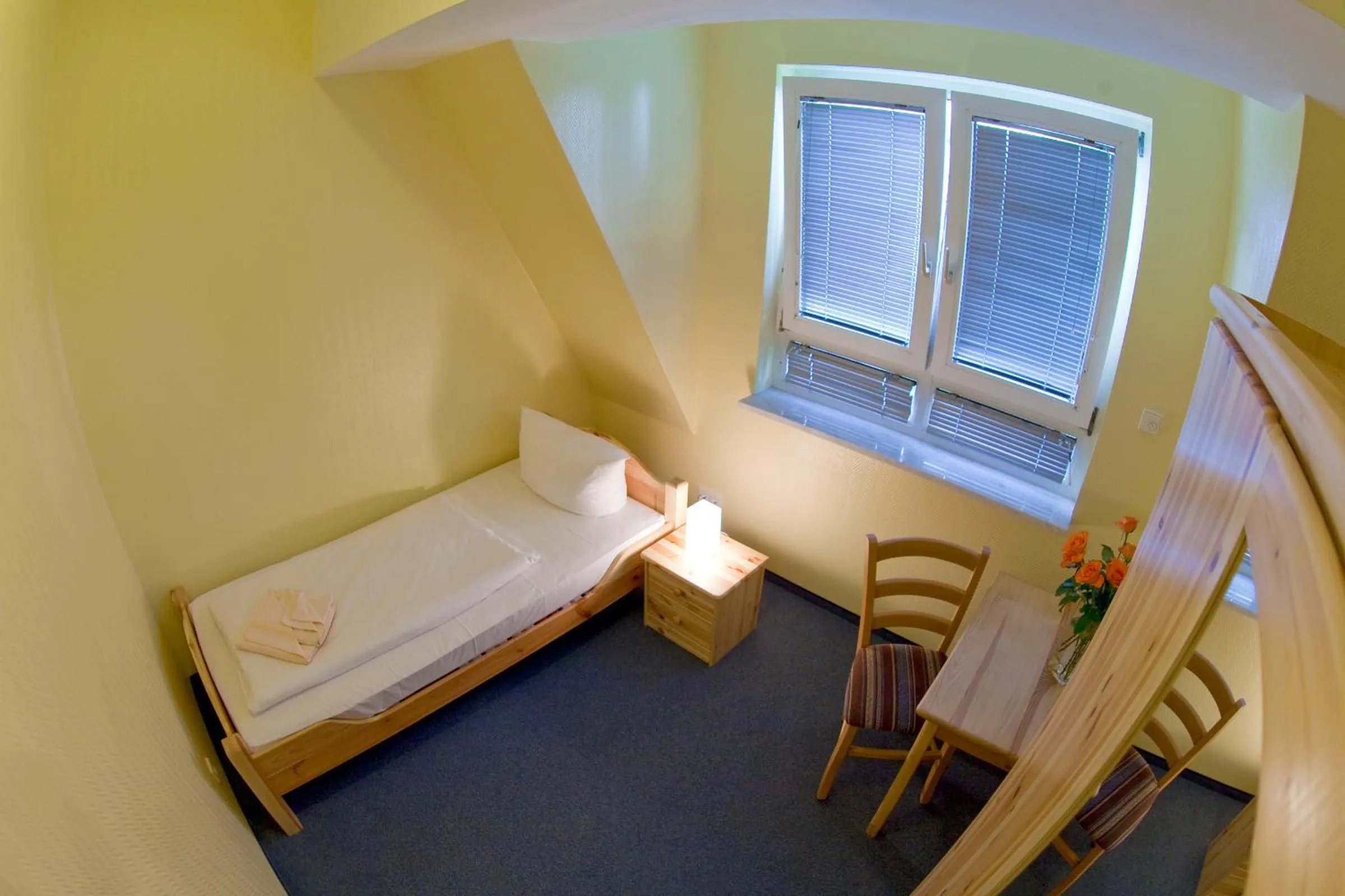 Photo of the whole room, Bed in Hotel Atlantic