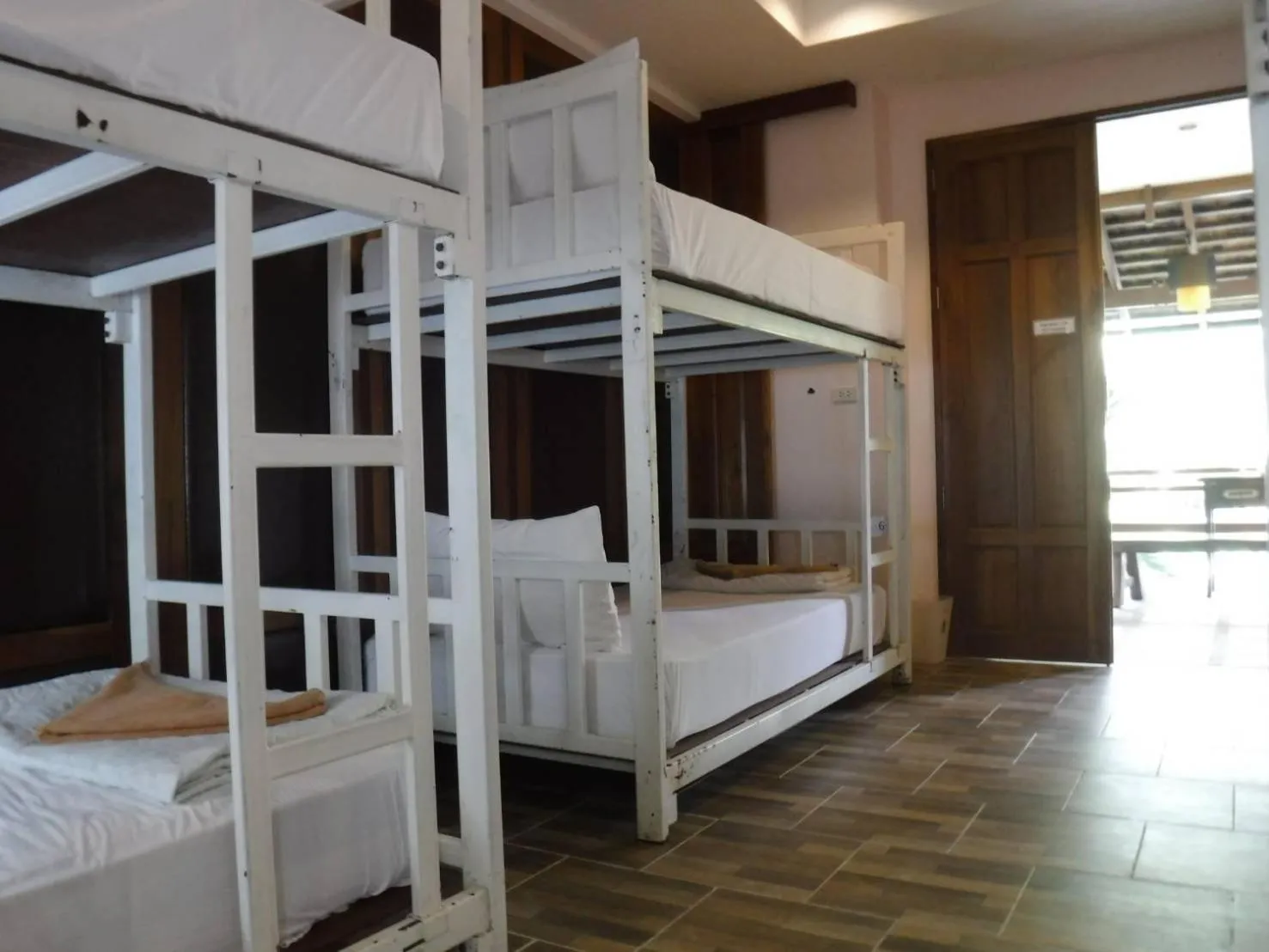 bunk bed in Seashell Resort Hostel Koh Tao