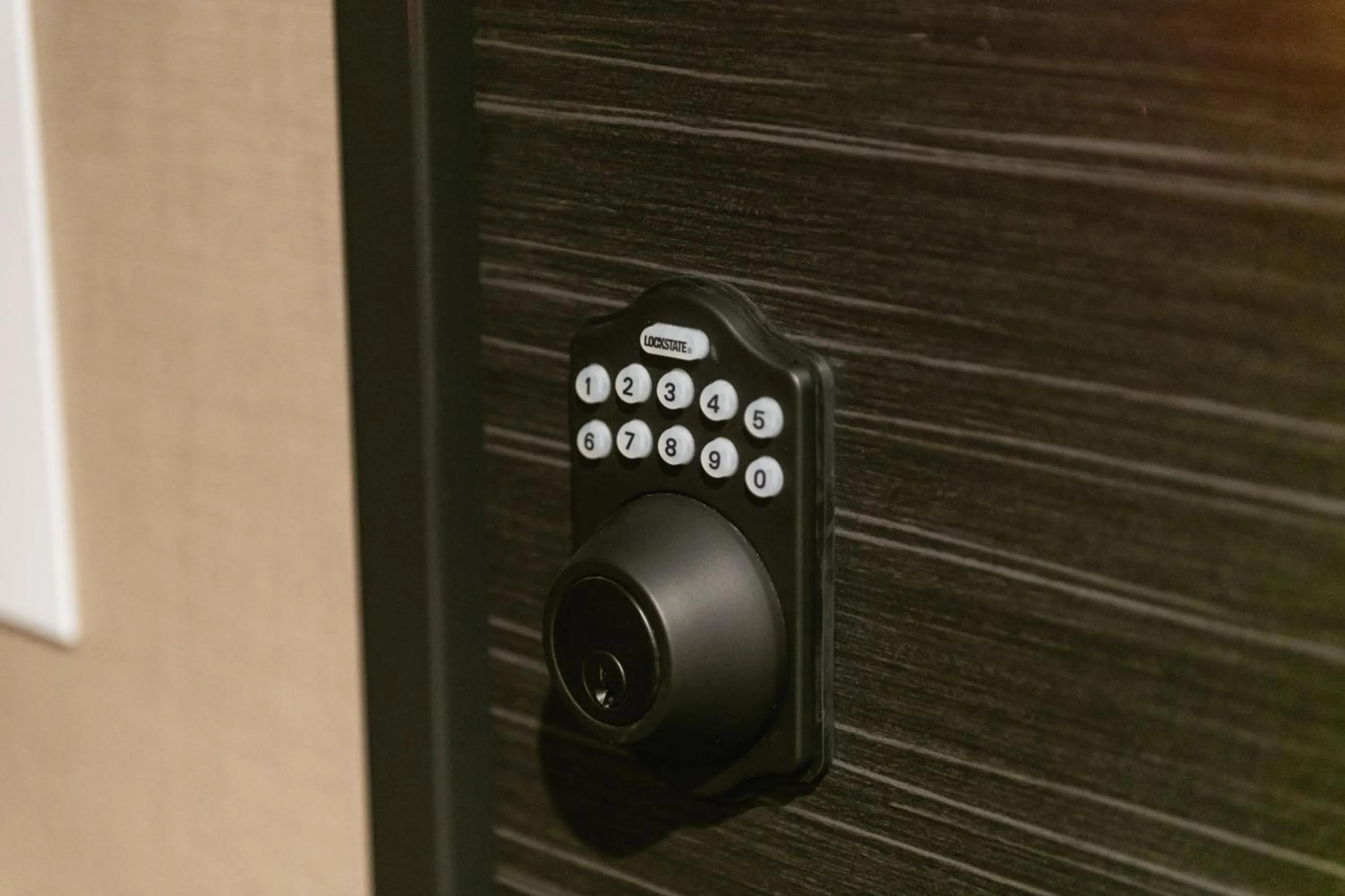 Photo of the whole room in GRAND BASE Haruyoshi