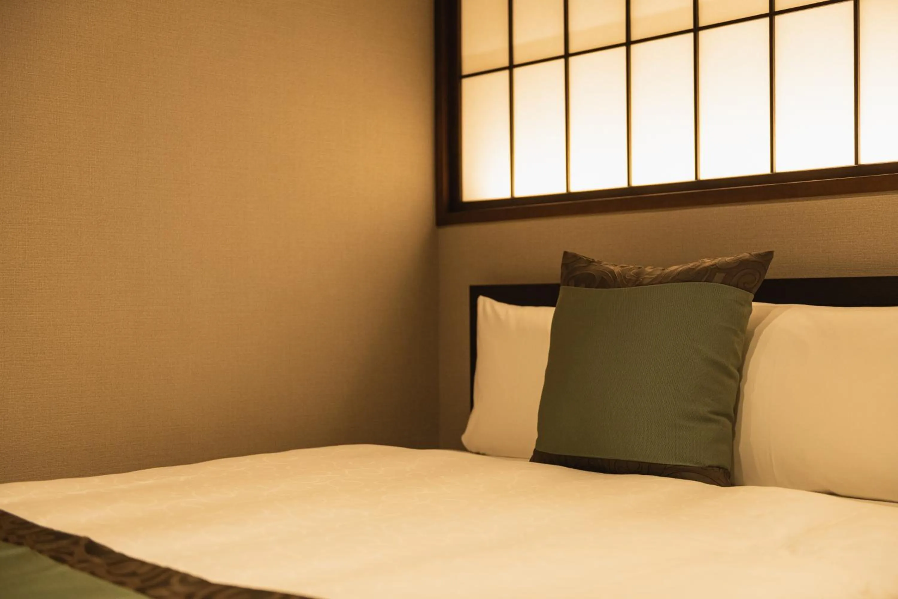 Bed in GRAND BASE Haruyoshi