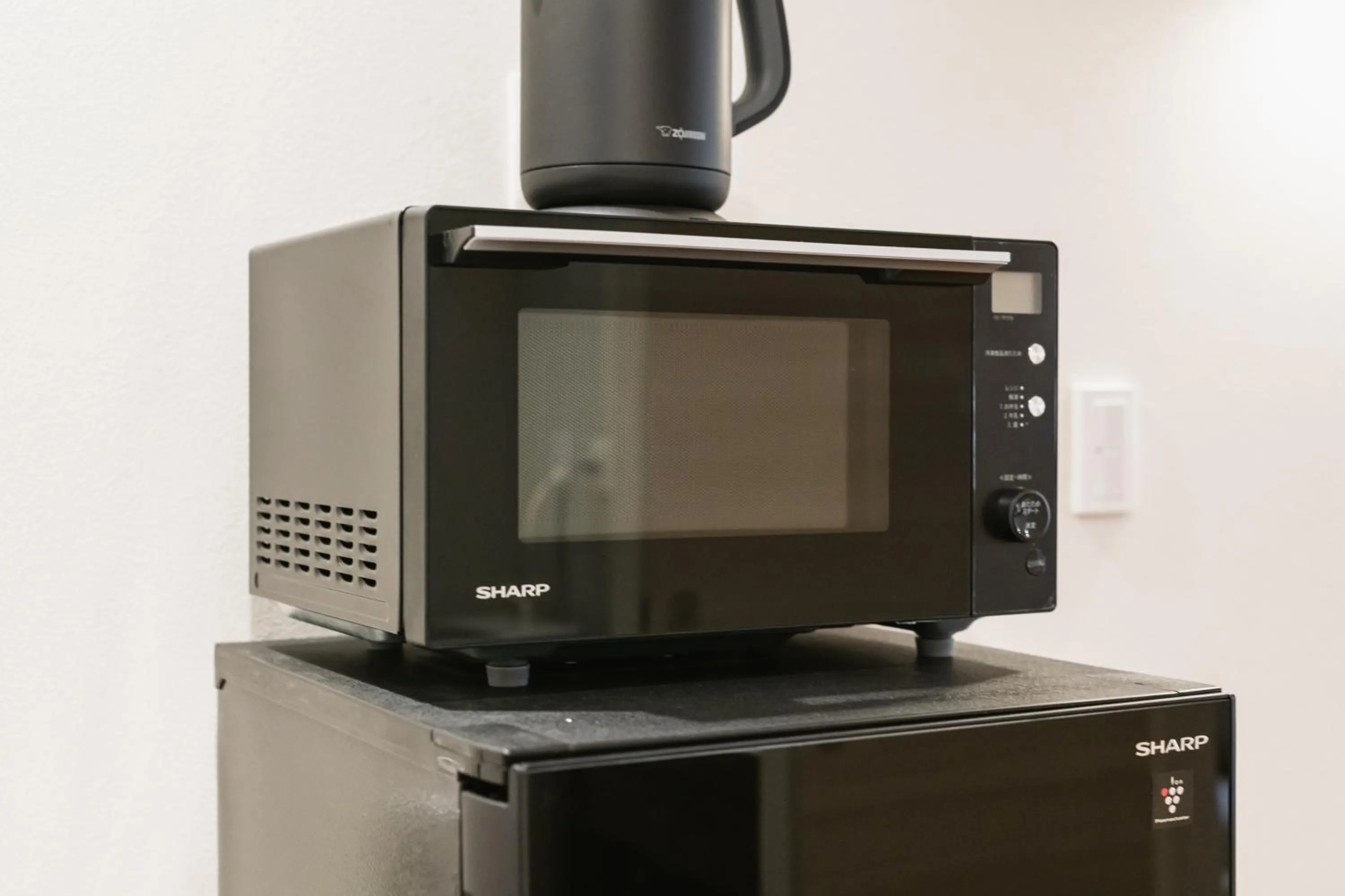 Photo of the whole room in GRAND BASE Haruyoshi