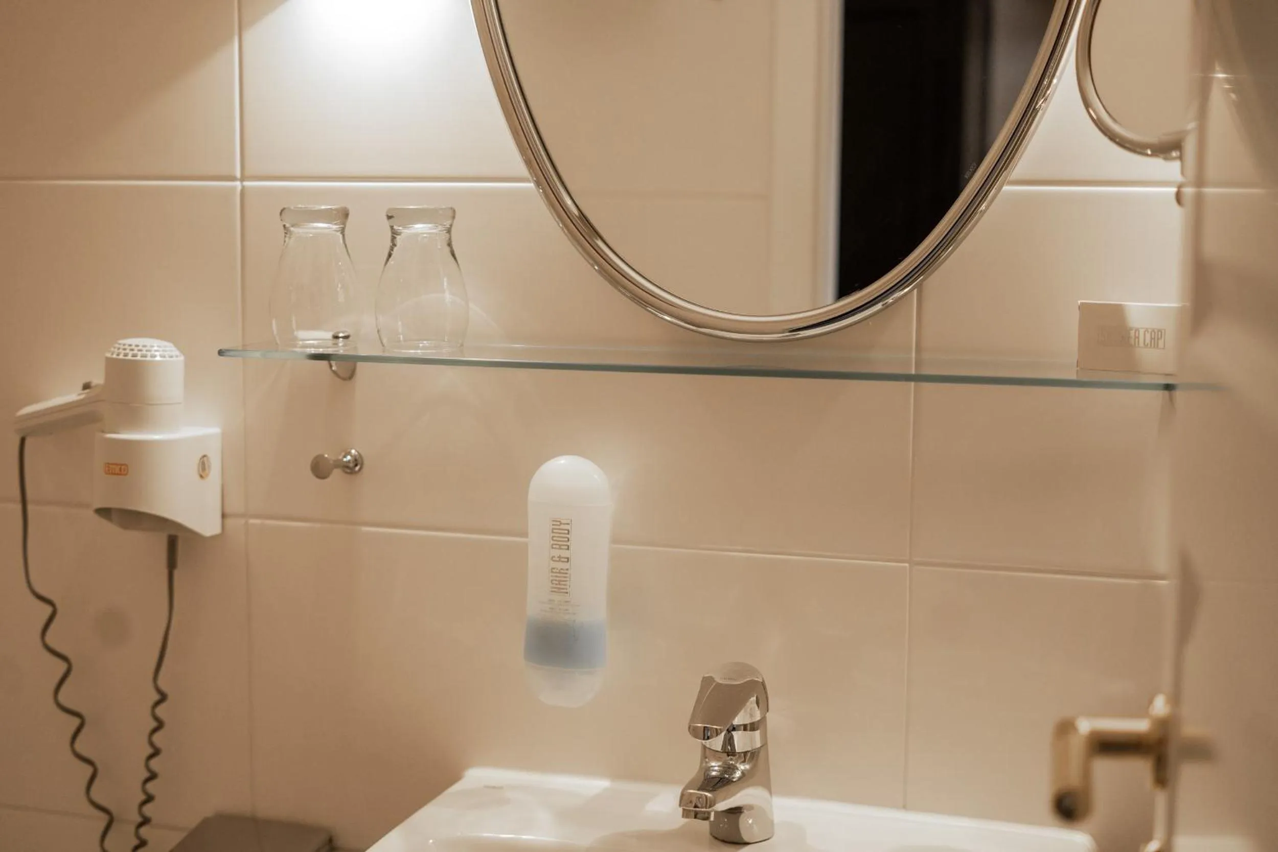 Bathroom in Hotel & Restaurant Am Alten Rhin