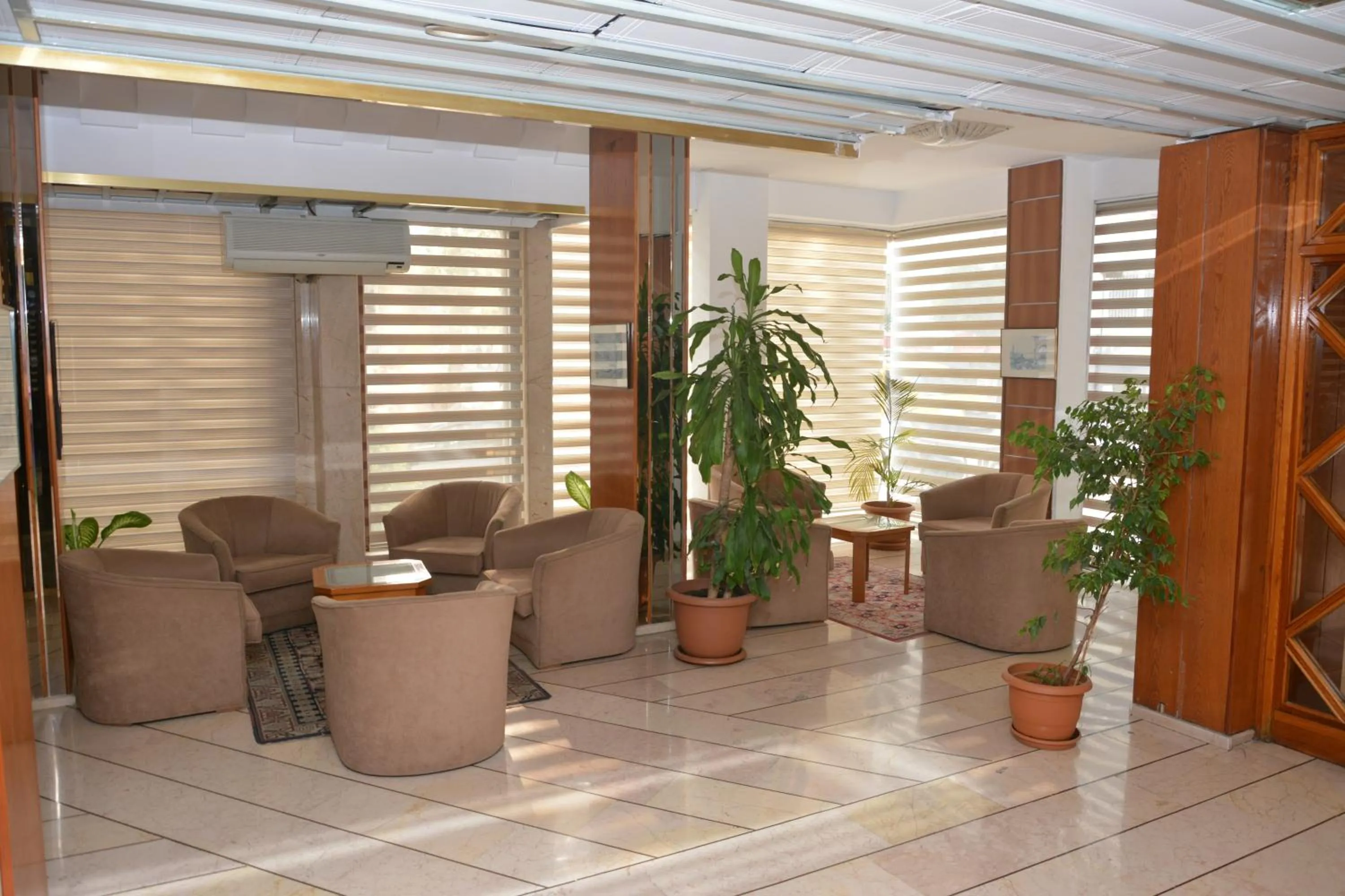 Lobby or reception in Hotel Güleryüz 2