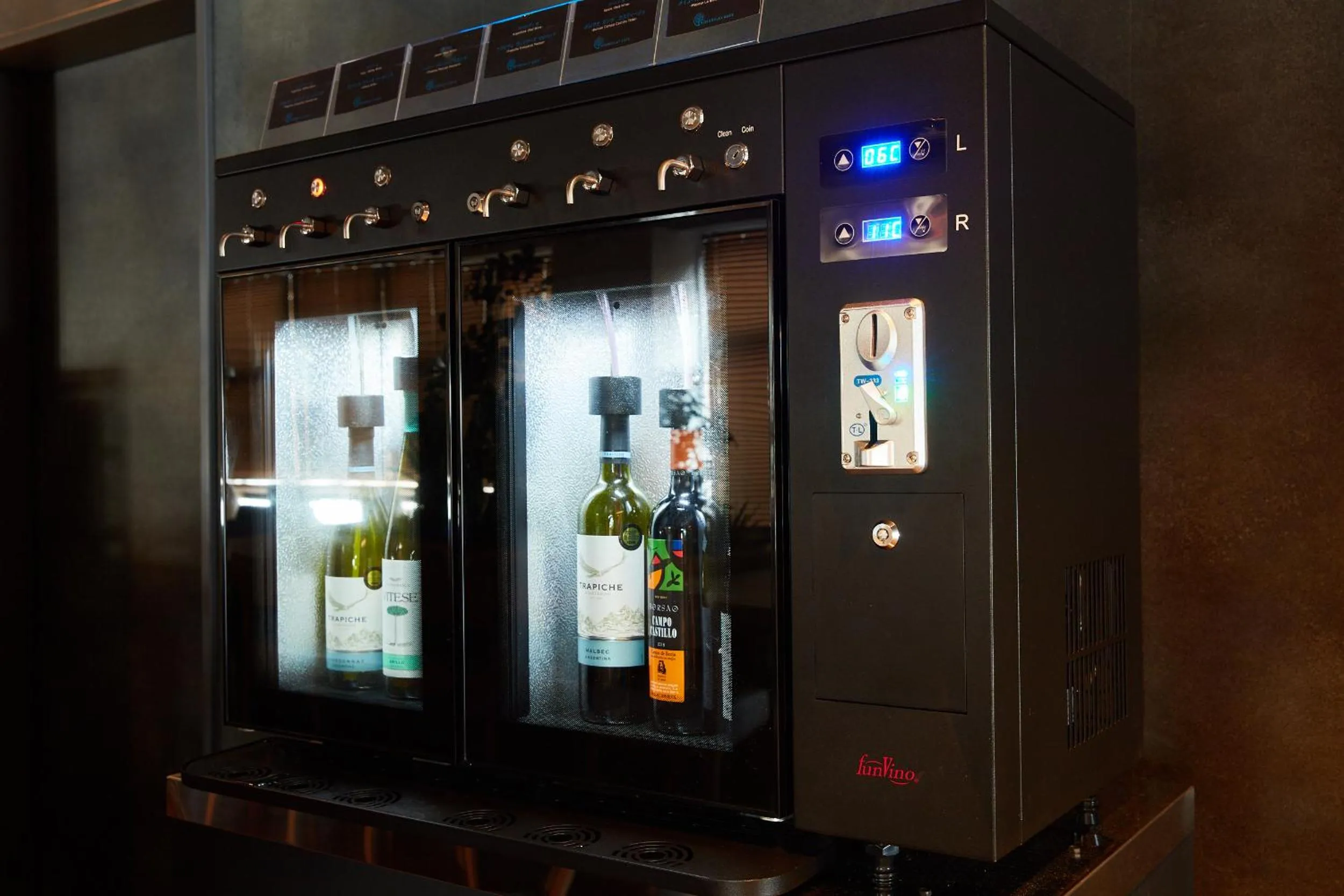 Lobby or reception in Rembrandt Style Honatsugi