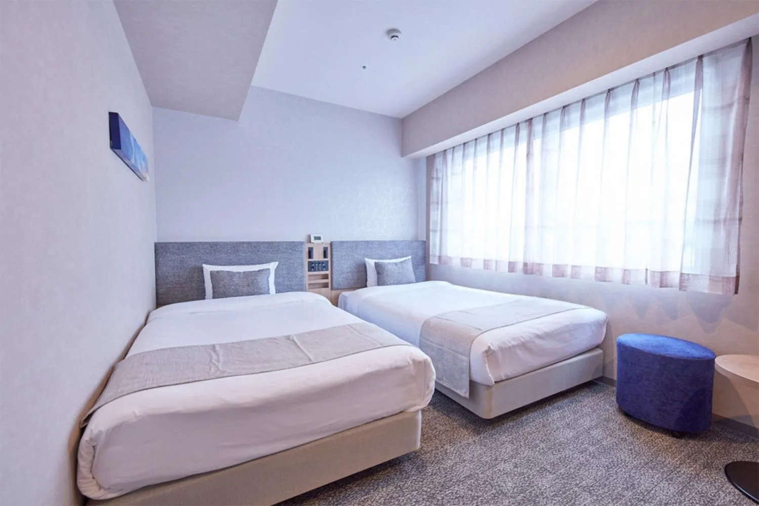 Photo of the whole room, Bed in Rembrandt Style Honatsugi